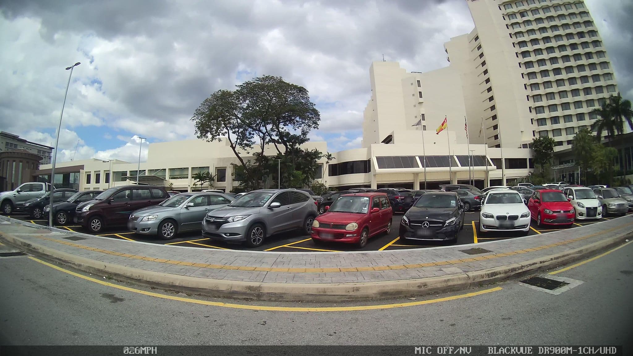 Street view near Lobby, Grand Dorsett, Subang Jaya, Glenmarie Estate — © kaart_1 (CC BY-SA · Mapillary)