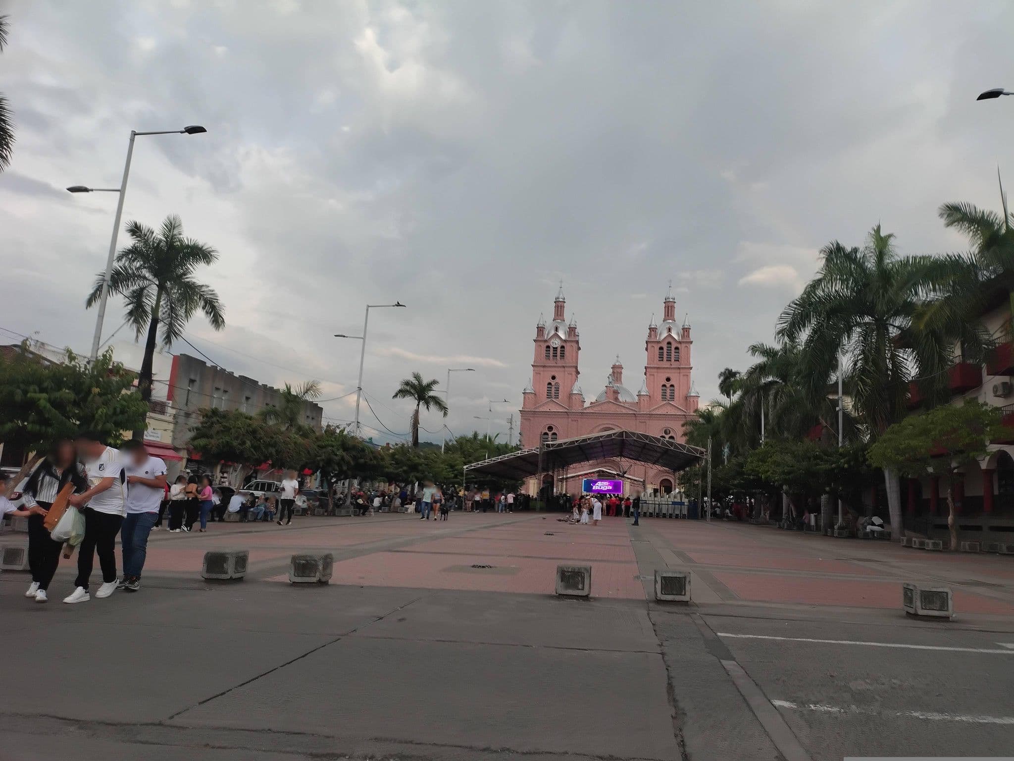 Street view near Hotel Casa del Peregrino, Guadalajara de Buga — © Empanada (CC BY-SA · Mapillary)