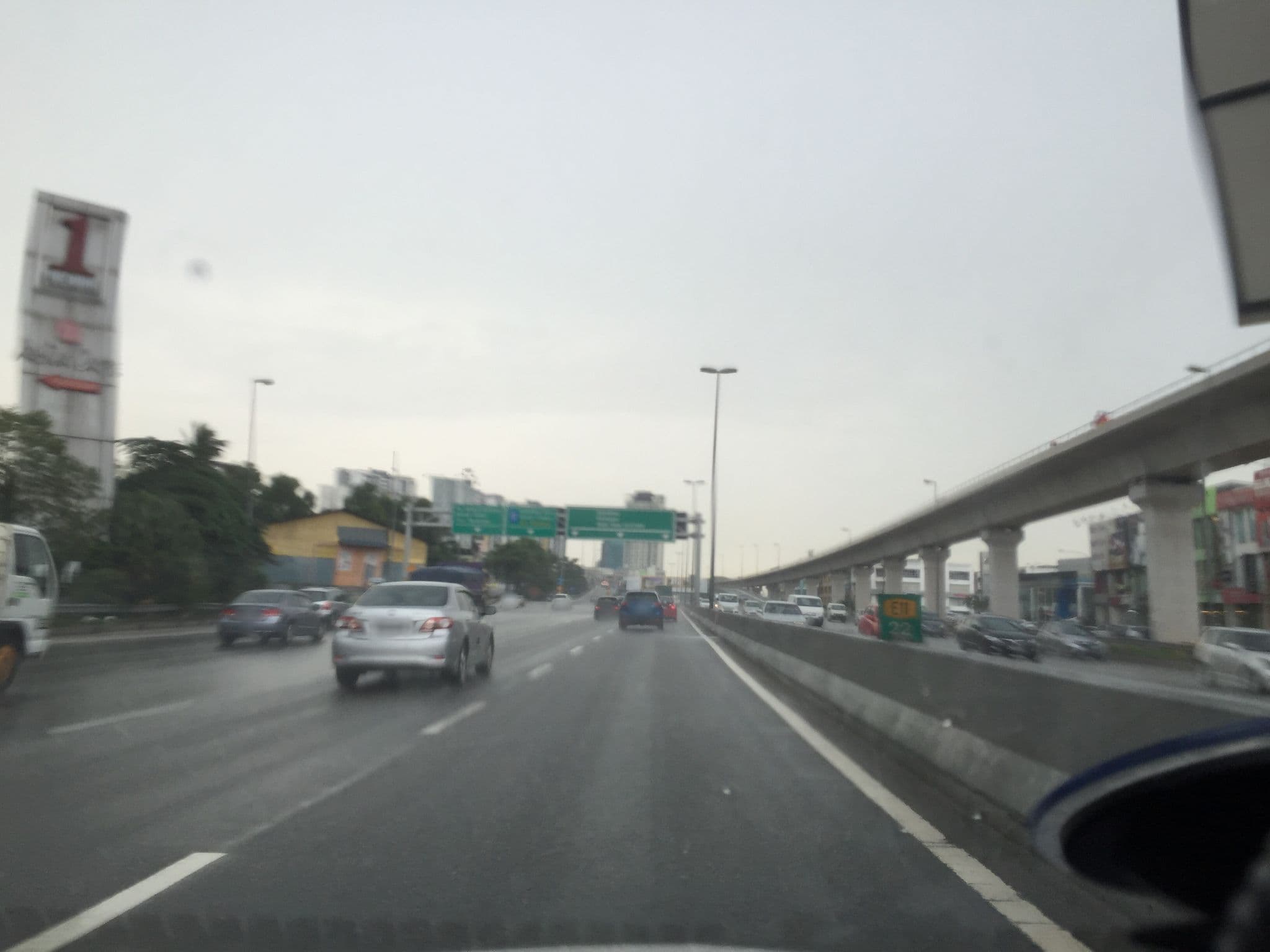 Street view near Bestview Hotel Puchong, Bandar Kinrara — © riblit (CC BY-SA · Mapillary)
