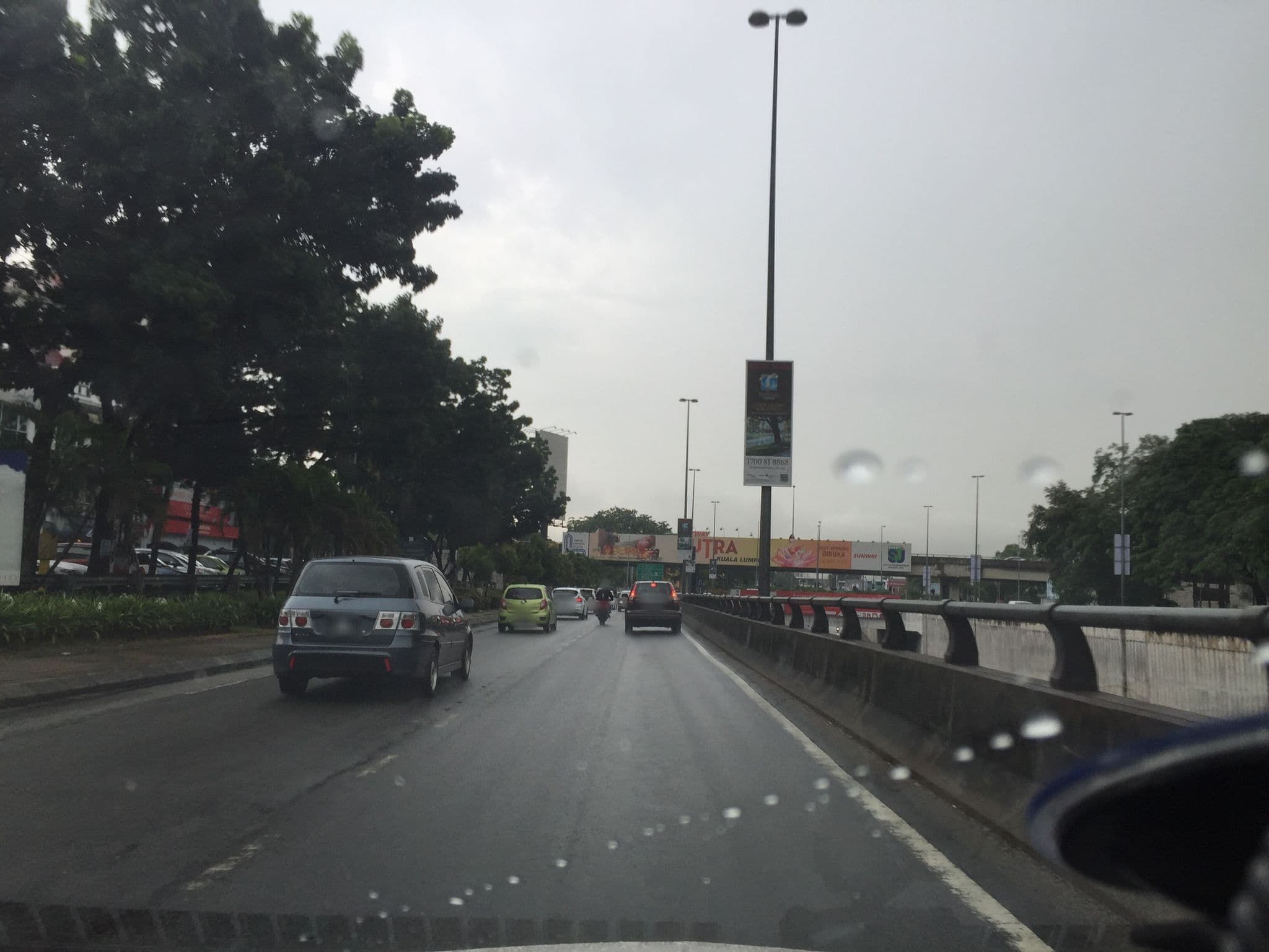 Street view near Hotel Q Inn, Bandar Sunway — © riblit (CC BY-SA · Mapillary)