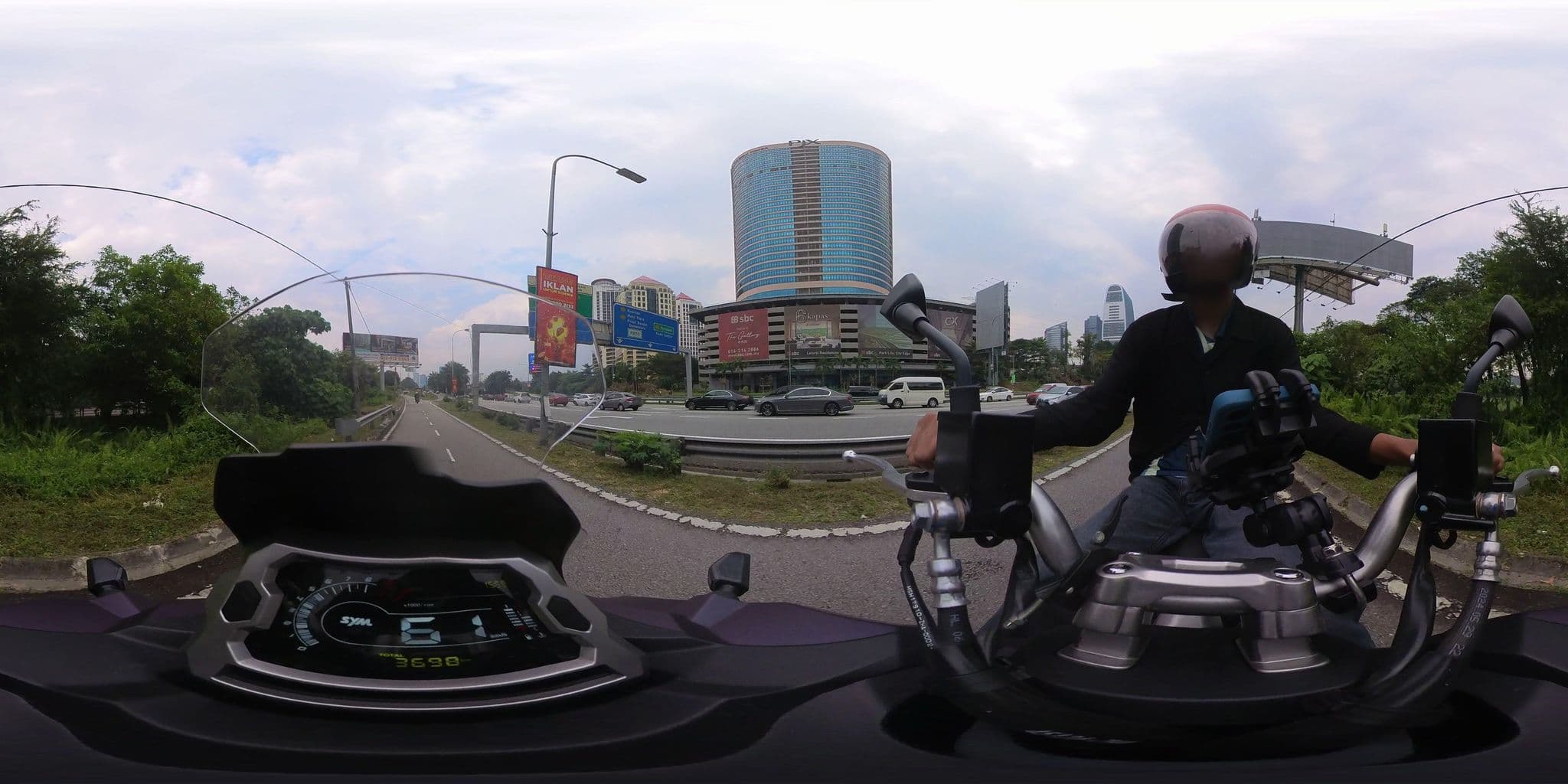 Street view near Aradia III, SS2 — © rayth (CC BY-SA · Mapillary)