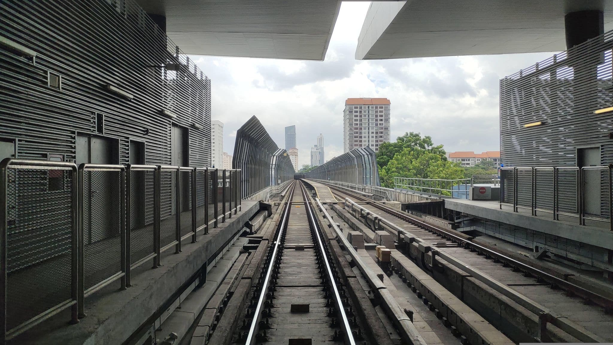 Street view near Room 426 The Royale Bintang Damansara, Mutiara Damansara — © zh9567 (CC BY-SA · Mapillary)