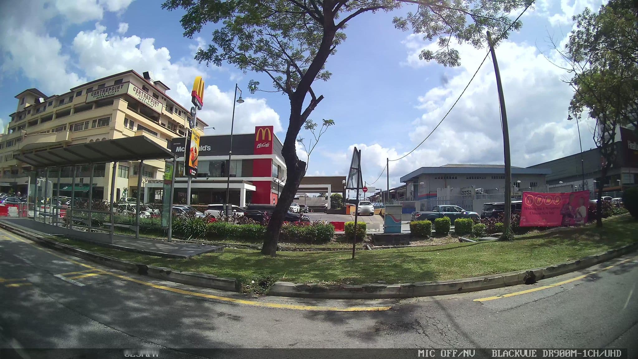 Street view near Safira Country Club, Bandar Utama — © kaart_1 (CC BY-SA · Mapillary)