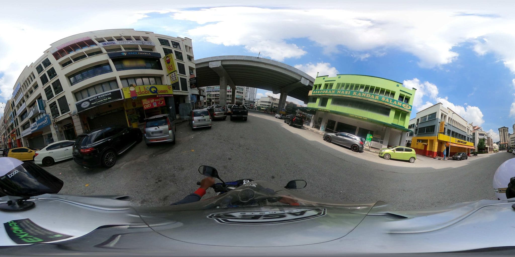 Street view near Presidential Perdana, Mutiara Damansara — © langcworks (CC BY-SA · Mapillary)