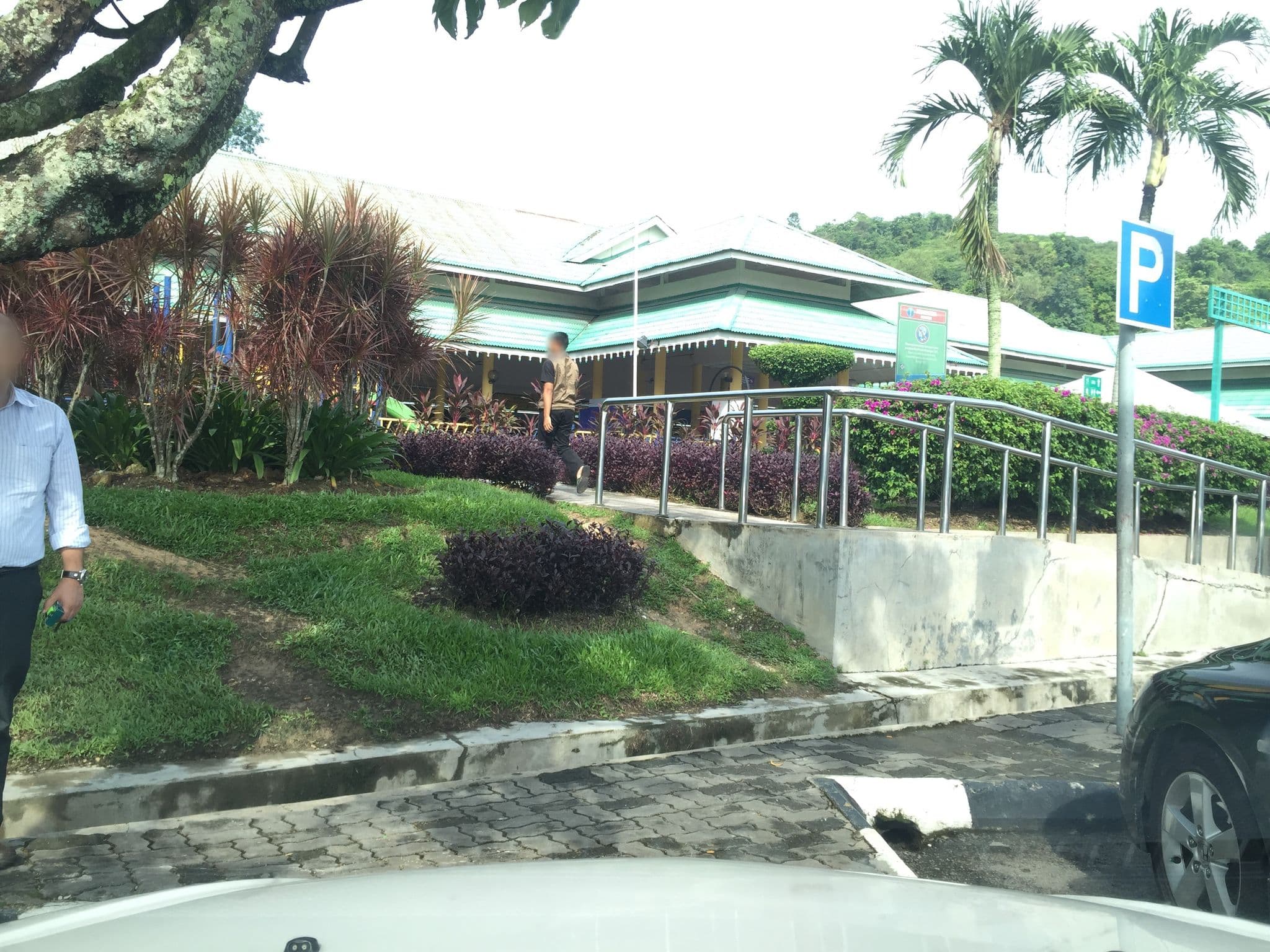 Street view near Grand Paradise Highway Hotels, Rawang — © riblit (CC BY-SA · Mapillary)