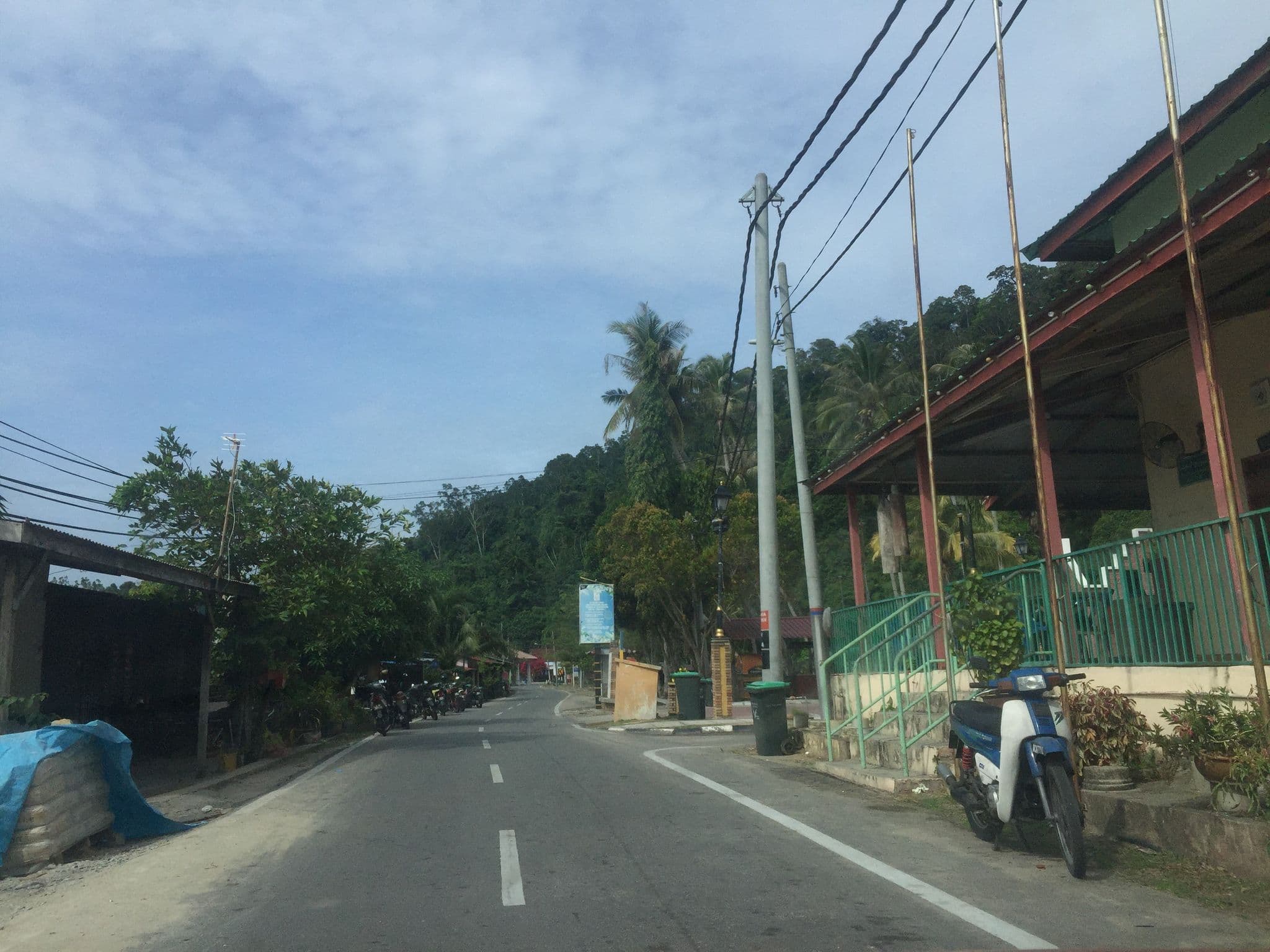 Street view near Fasha Homestay, Pangkor — © amnisyafiqah (CC BY-SA · Mapillary)
