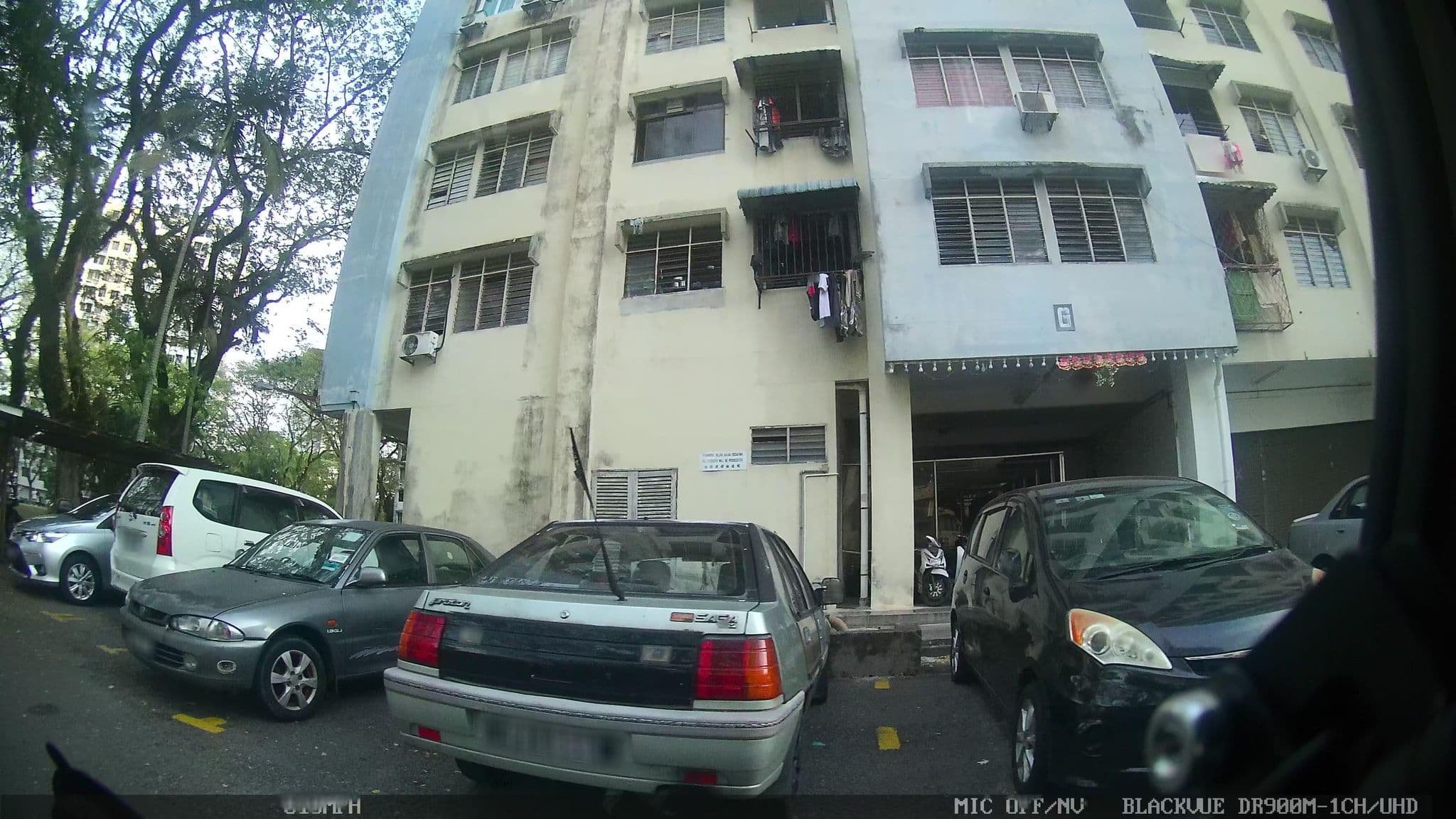 Street view near Sri malaysia hotel, Bukit Jambul — © kaart_1 (CC BY-SA · Mapillary)