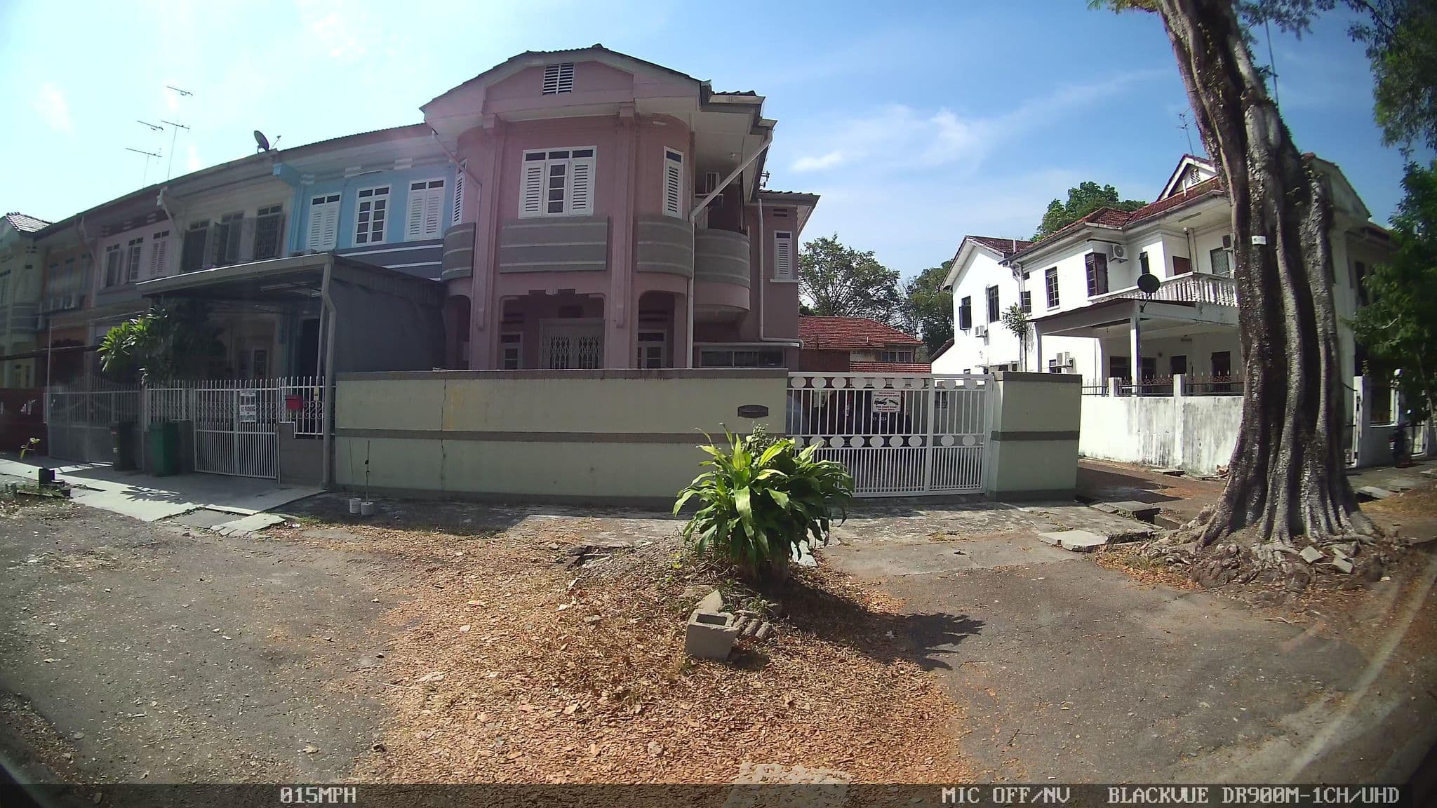 Street view near Healthy Cafe Hostle, Jelutong — © kaart_4 (CC BY-SA · Mapillary)