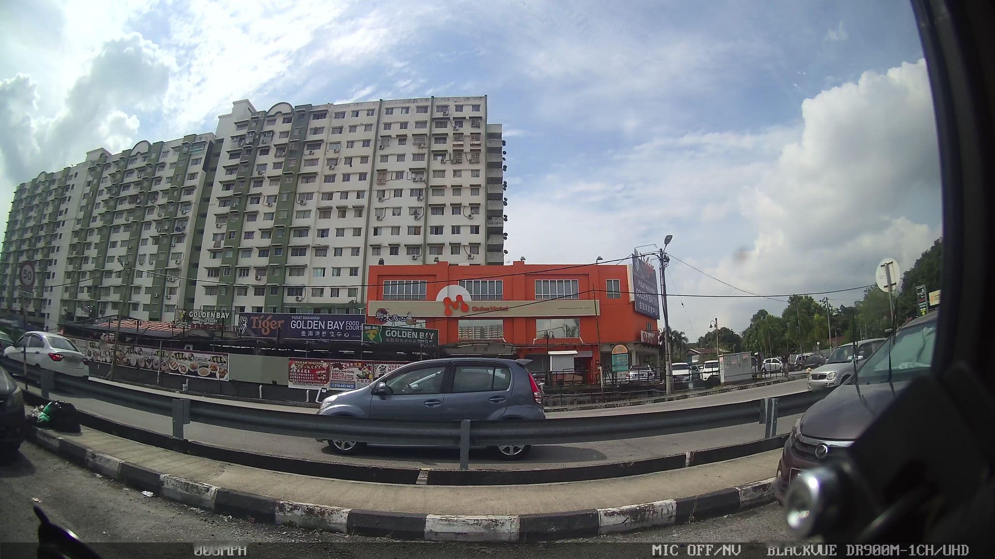 Street view near M Qube Hotel, Bukit Jambul — © kaart_1 (CC BY-SA · Mapillary)