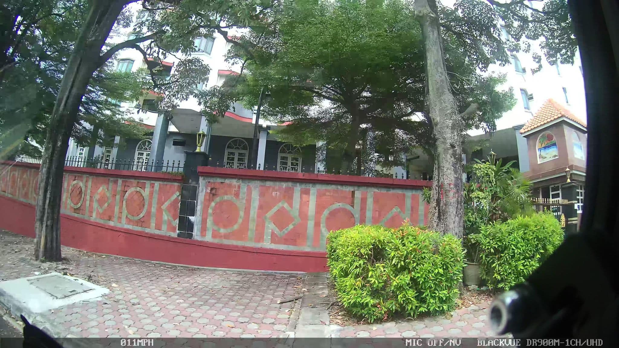 Street view near Century Bay Service Apartment, Bukit Jambul — © kaart_1 (CC BY-SA · Mapillary)