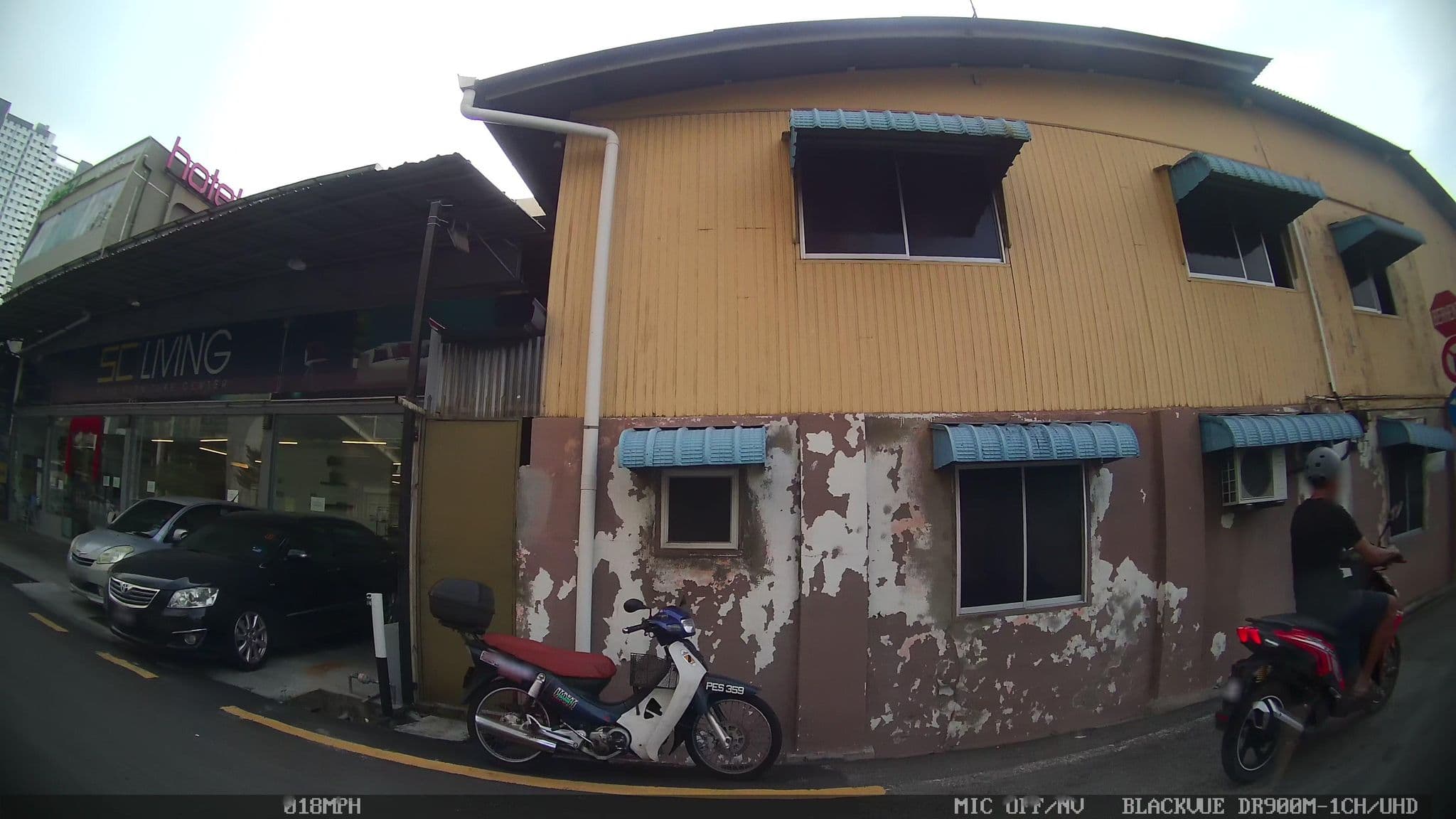 Street view near Apple 1 Hotel Times Square, George Town — © kaart_4 (CC BY-SA · Mapillary)