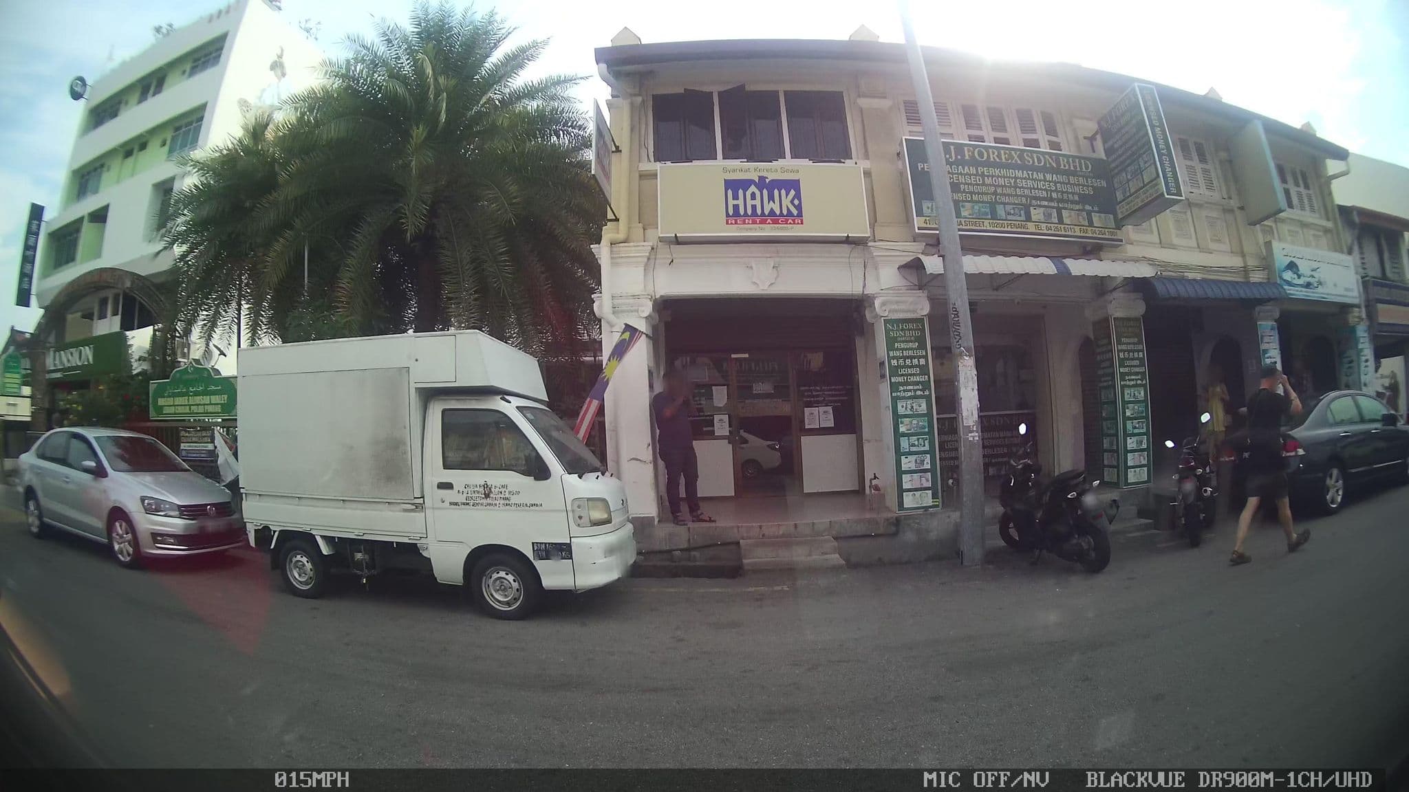 Street view near Stardust Restaurant&guesthouse, George Town — © kaart_4 (CC BY-SA · Mapillary)