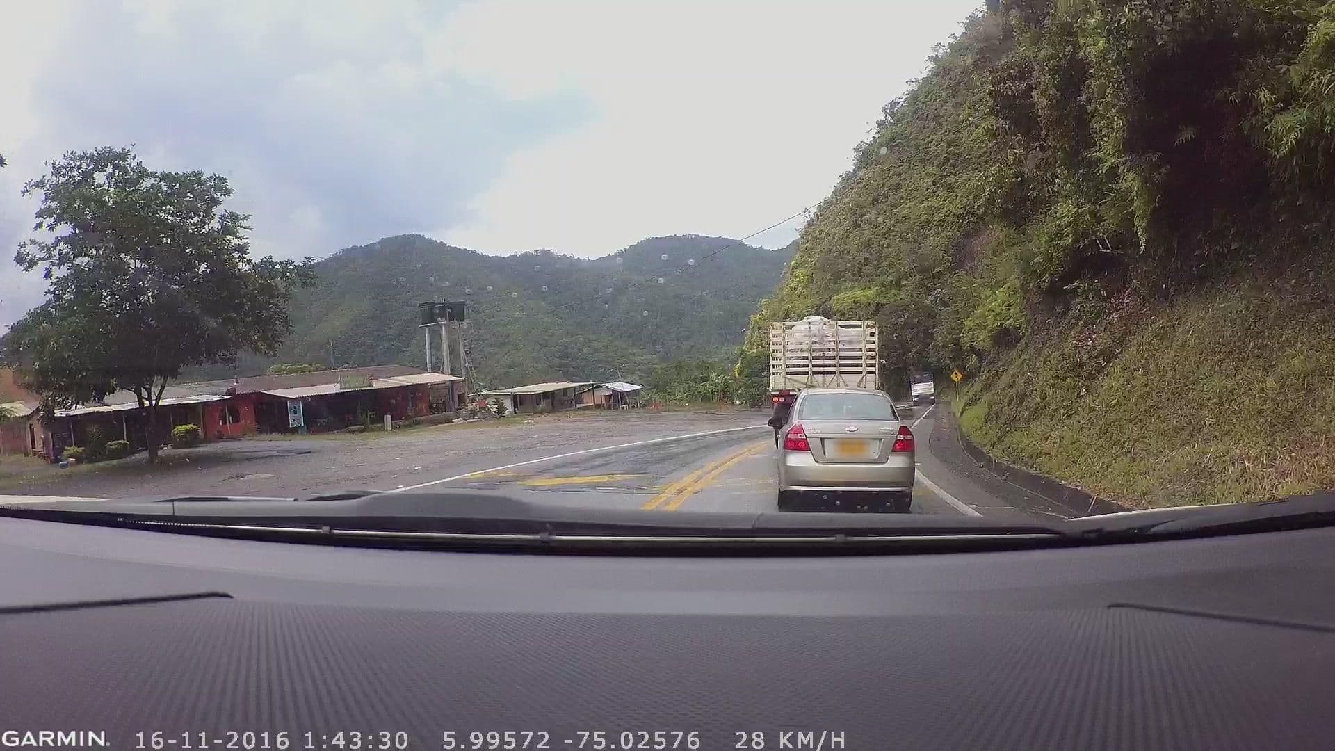 Street view near Hotel Alto Las Brisas, Cocorná — © ljtoro (CC BY-SA · Mapillary)
