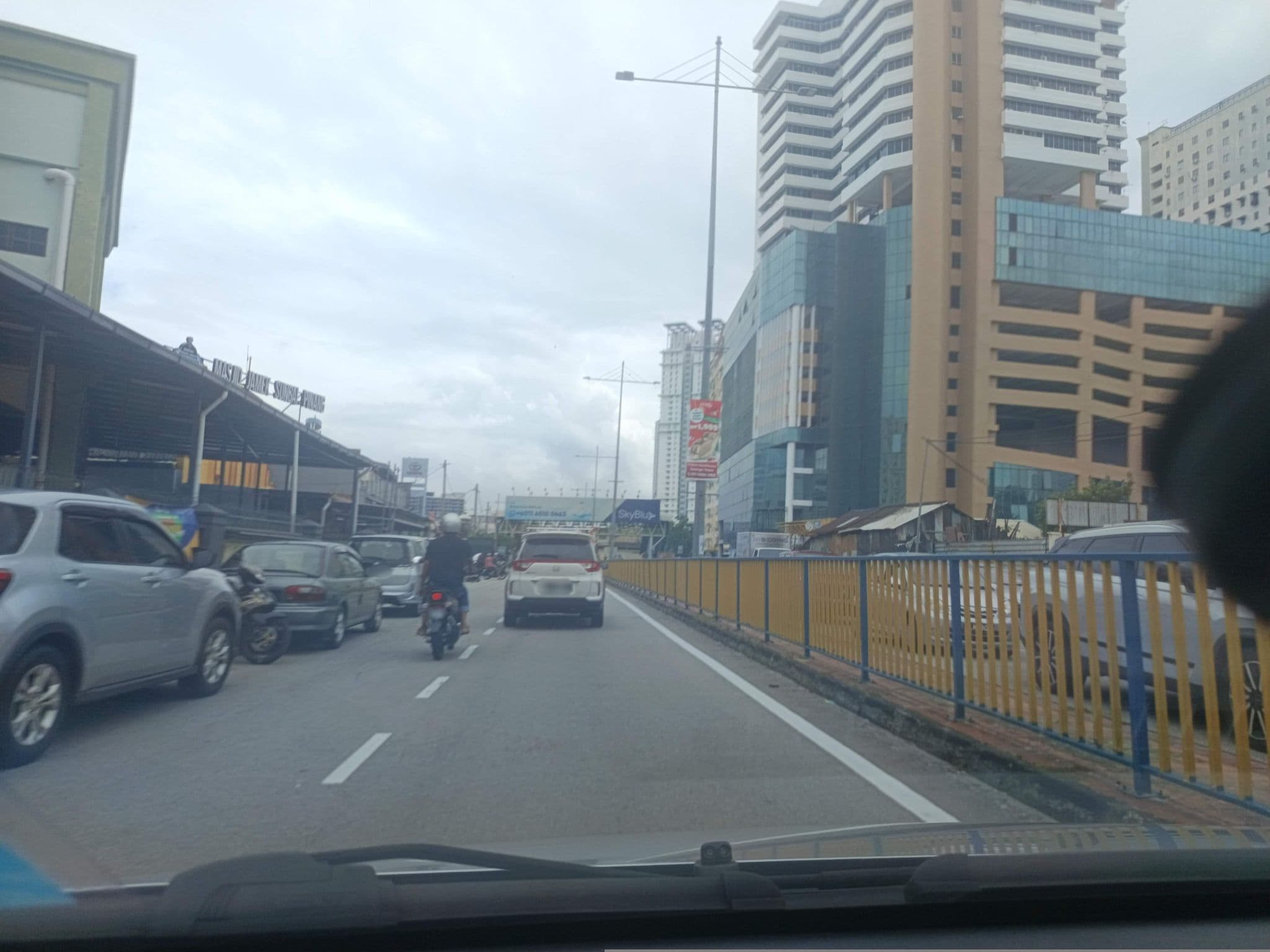 Street view near taiping golf resort, Jelutong — © YikQin (CC BY-SA · Mapillary)