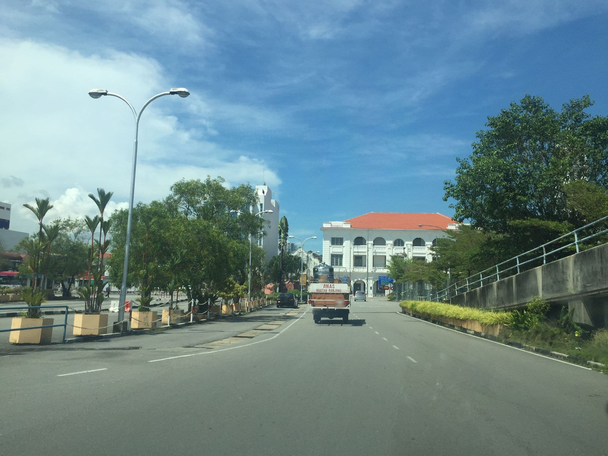 Street view near Harvard Golf and Resort, George Town — © riblit (CC BY-SA · Mapillary)