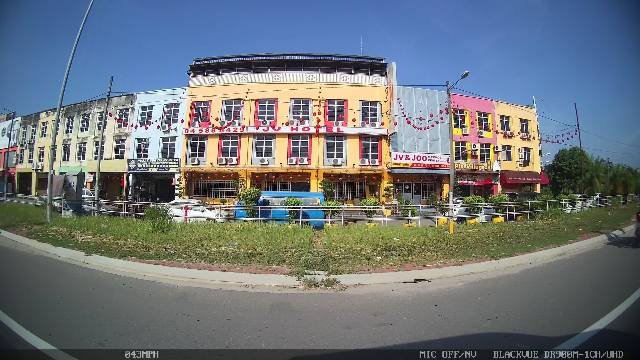 Street view near JV Hotel, Bukit Tambun — © kaart_1 (CC BY-SA · Mapillary)