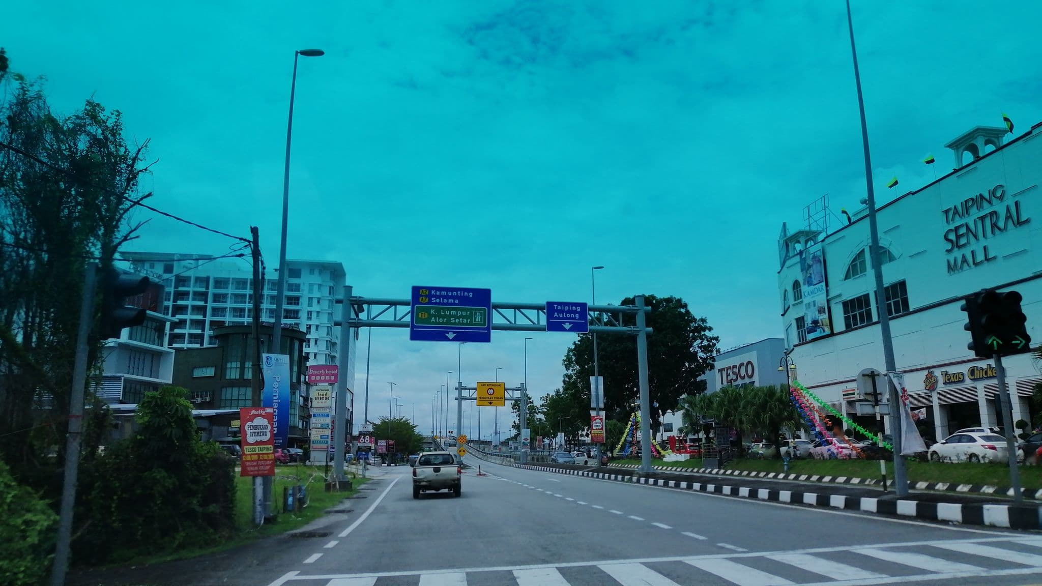 Street view near Flemington Hotel Taiping, Taiping — © addx (CC BY-SA · Mapillary)
