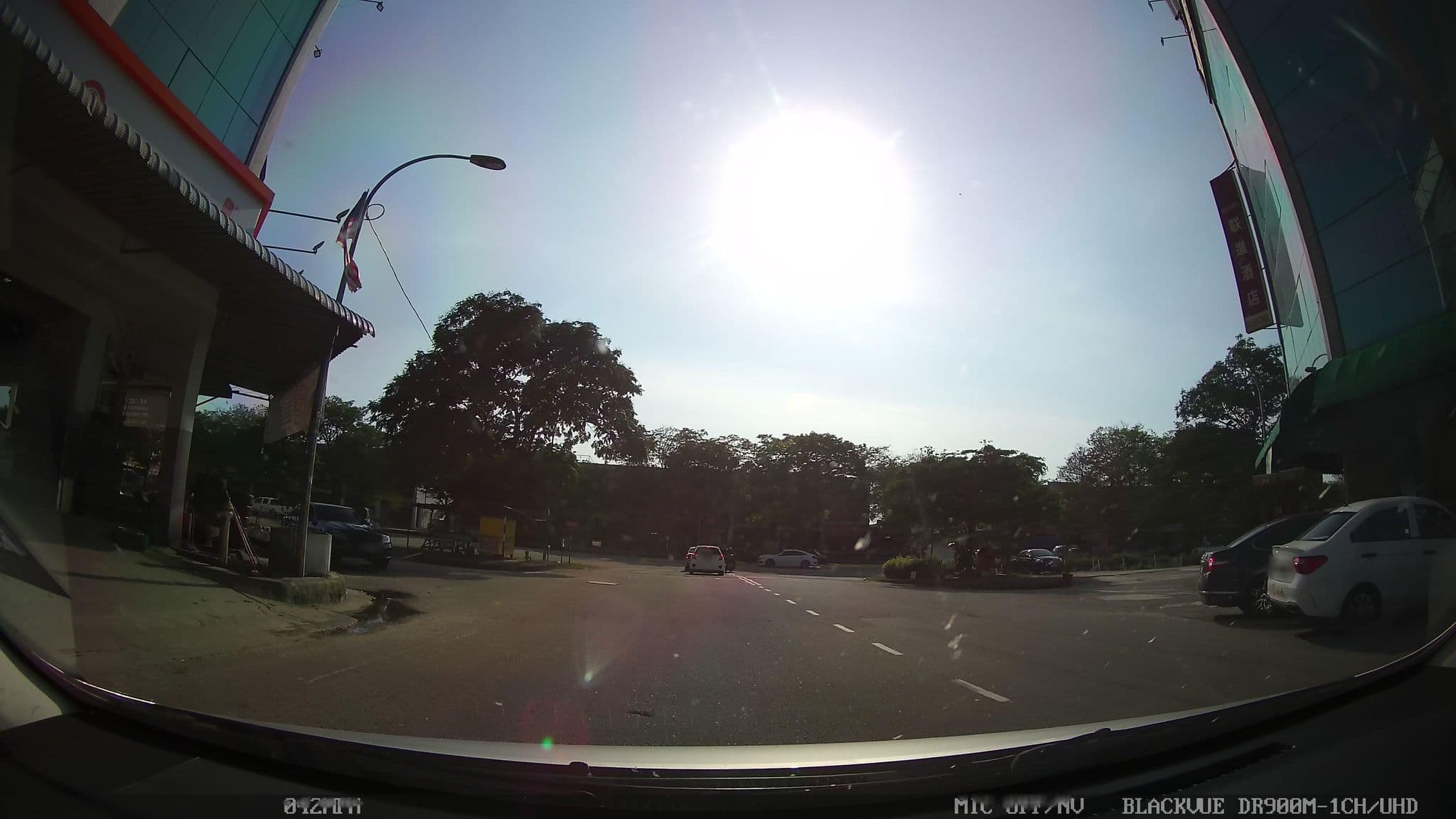 Street view near Luscious Hotel, Juru — © kaart_1 (CC BY-SA · Mapillary)