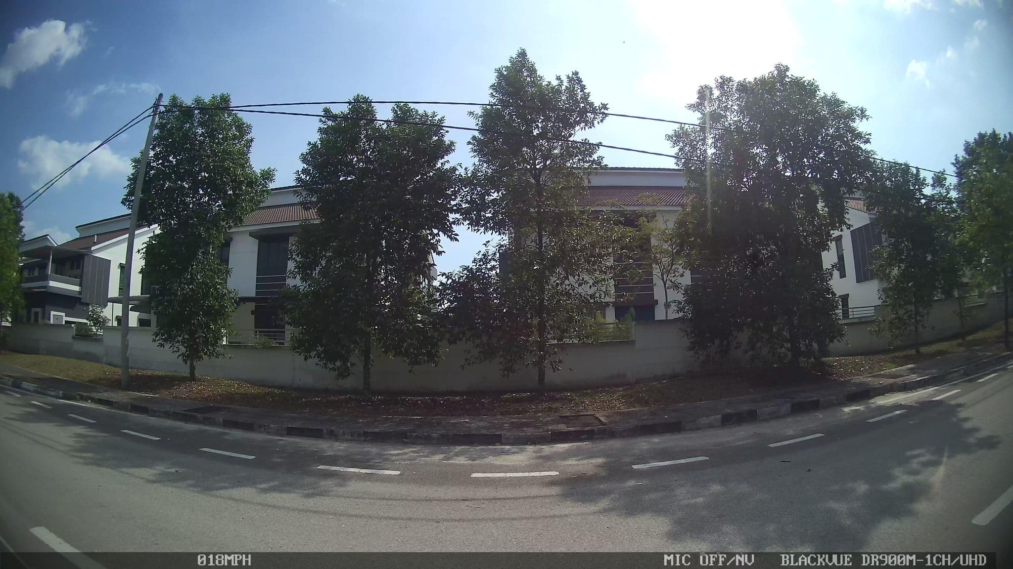 Street view near Max's Homestay, Bukit Tambun — © kaart_1 (CC BY-SA · Mapillary)