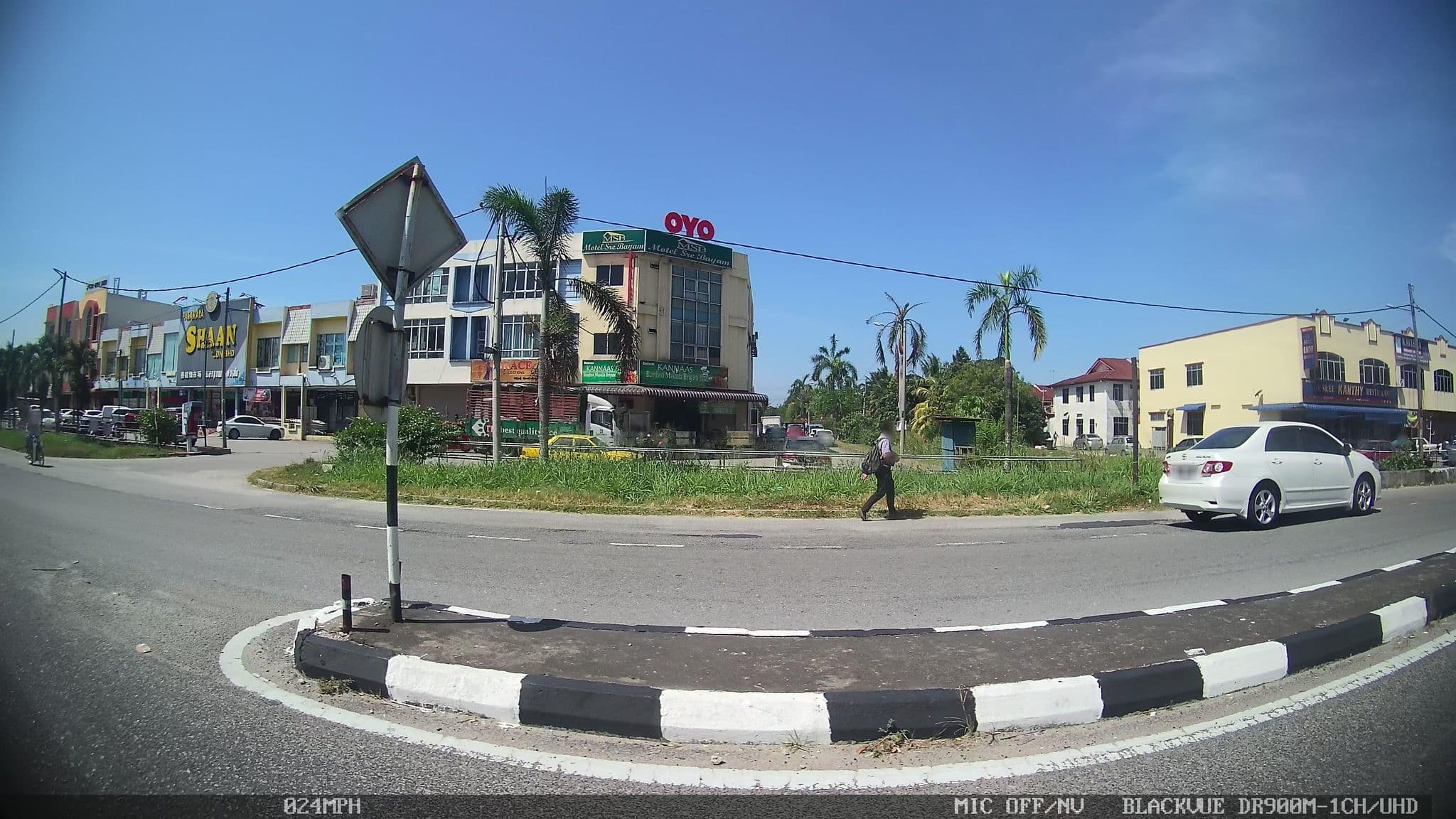 Street view near Rentio Hotel, Lunas — © kaart_1 (CC BY-SA · Mapillary)