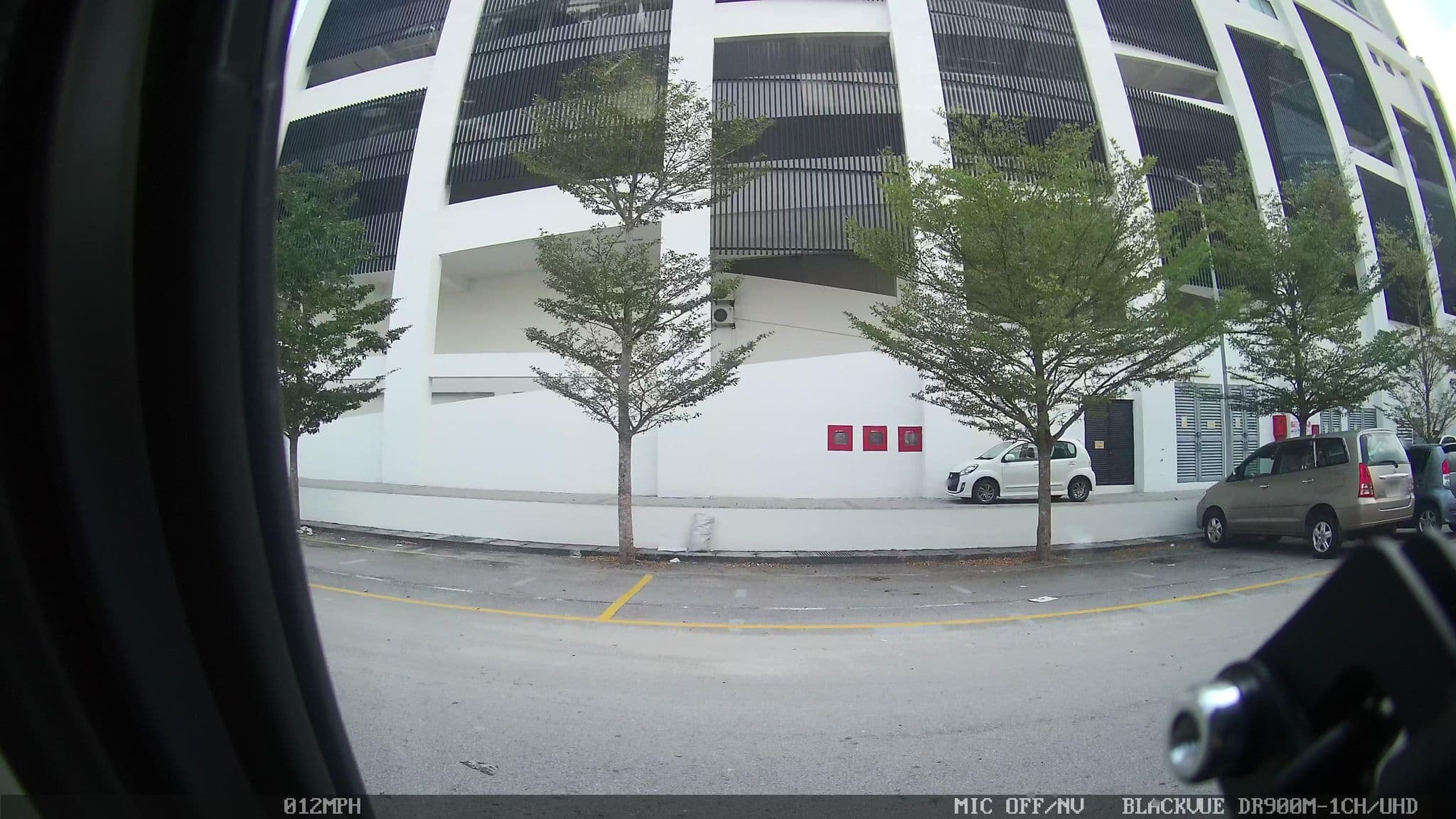 Street view near Infinity Pool @ Iconic Hotel, Bukit Tengah — © kaart_1 (CC BY-SA · Mapillary)