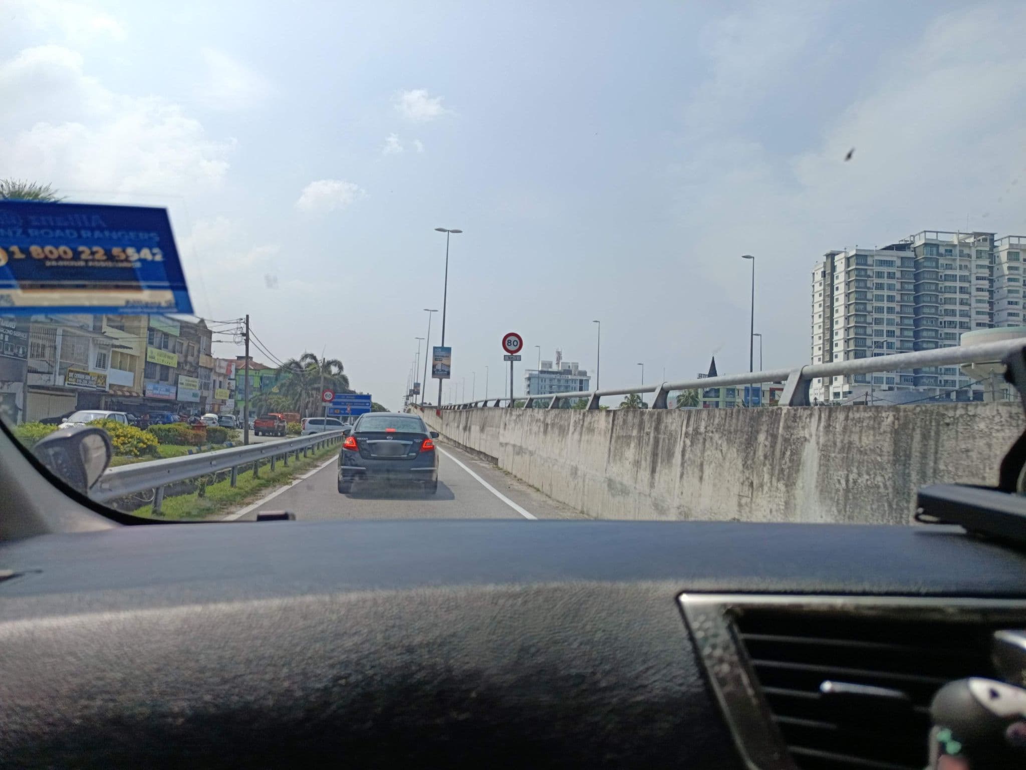 Street view near Hotel Southern, Sekinchan — © YikQin (CC BY-SA · Mapillary)