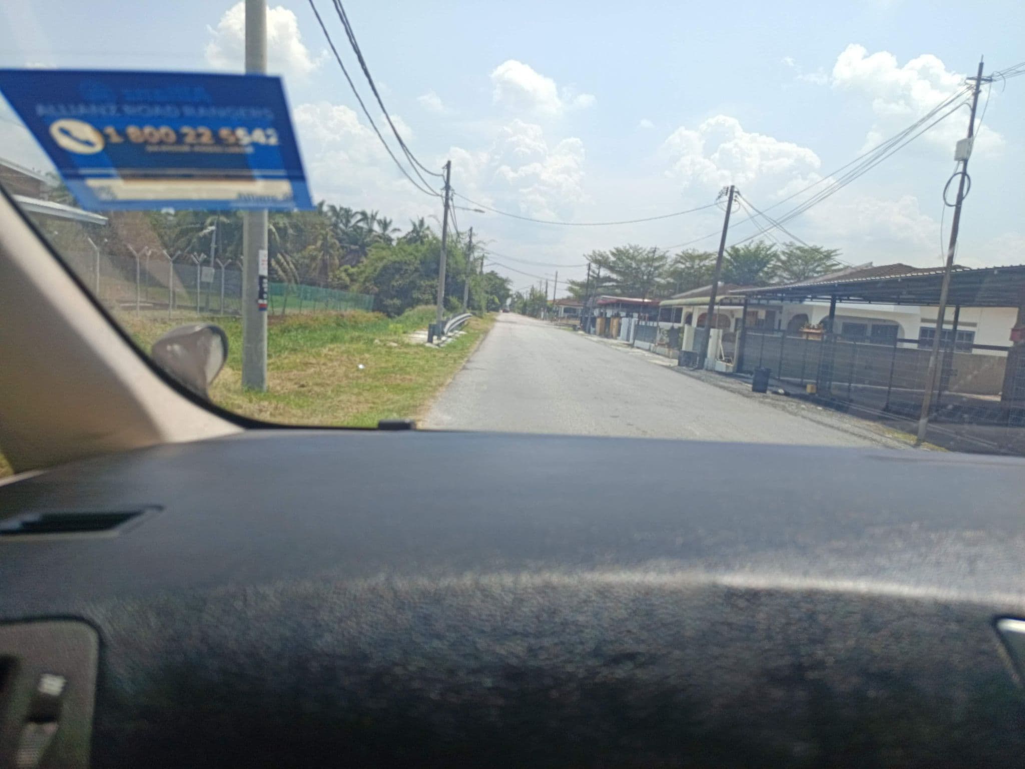 Street view near Anson Home Stay, Teluk Intan — © YikQin (CC BY-SA · Mapillary)