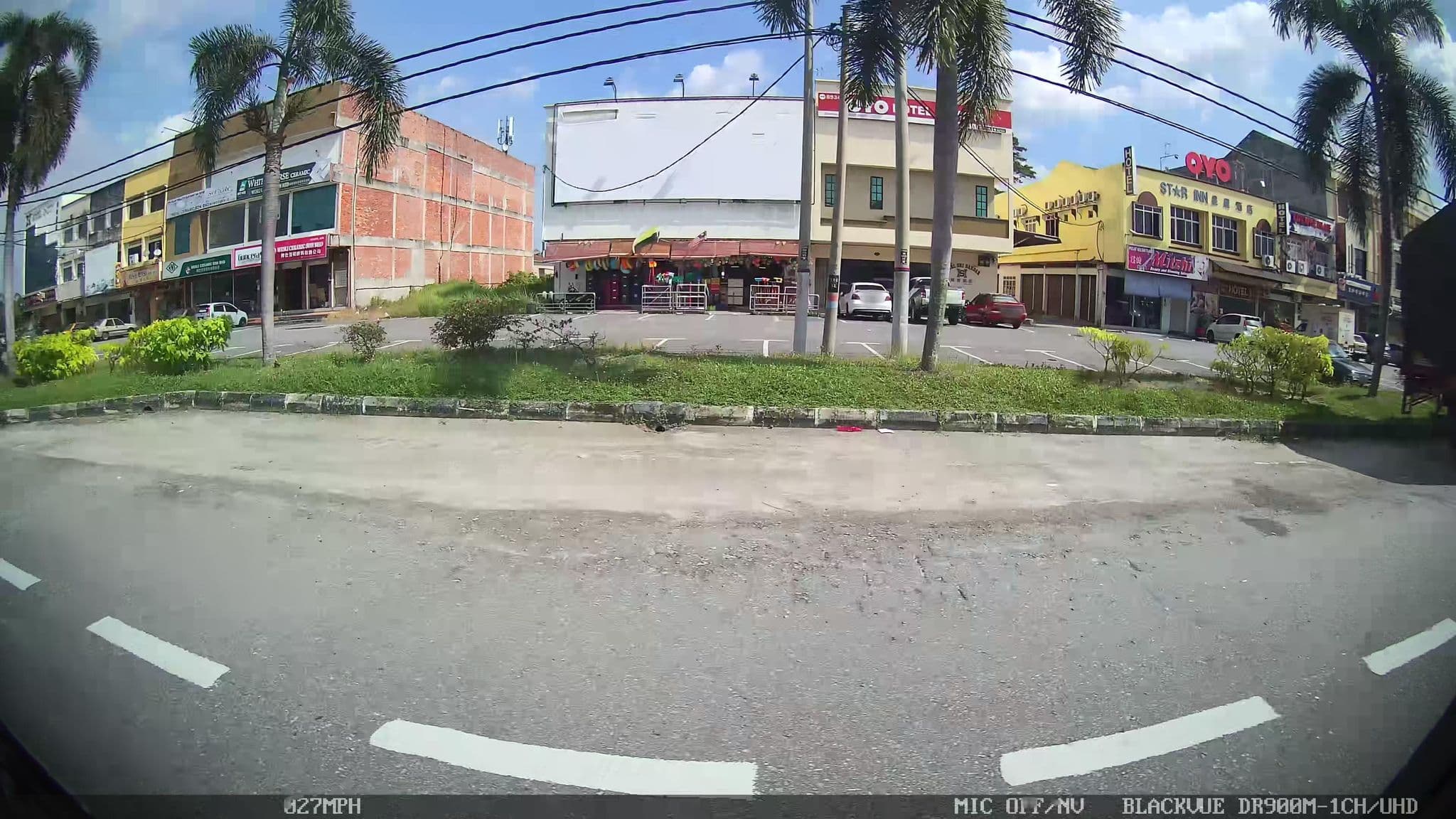 Street view near Hotel Home 88, Teluk Intan — © kaart_1 (CC BY-SA · Mapillary)