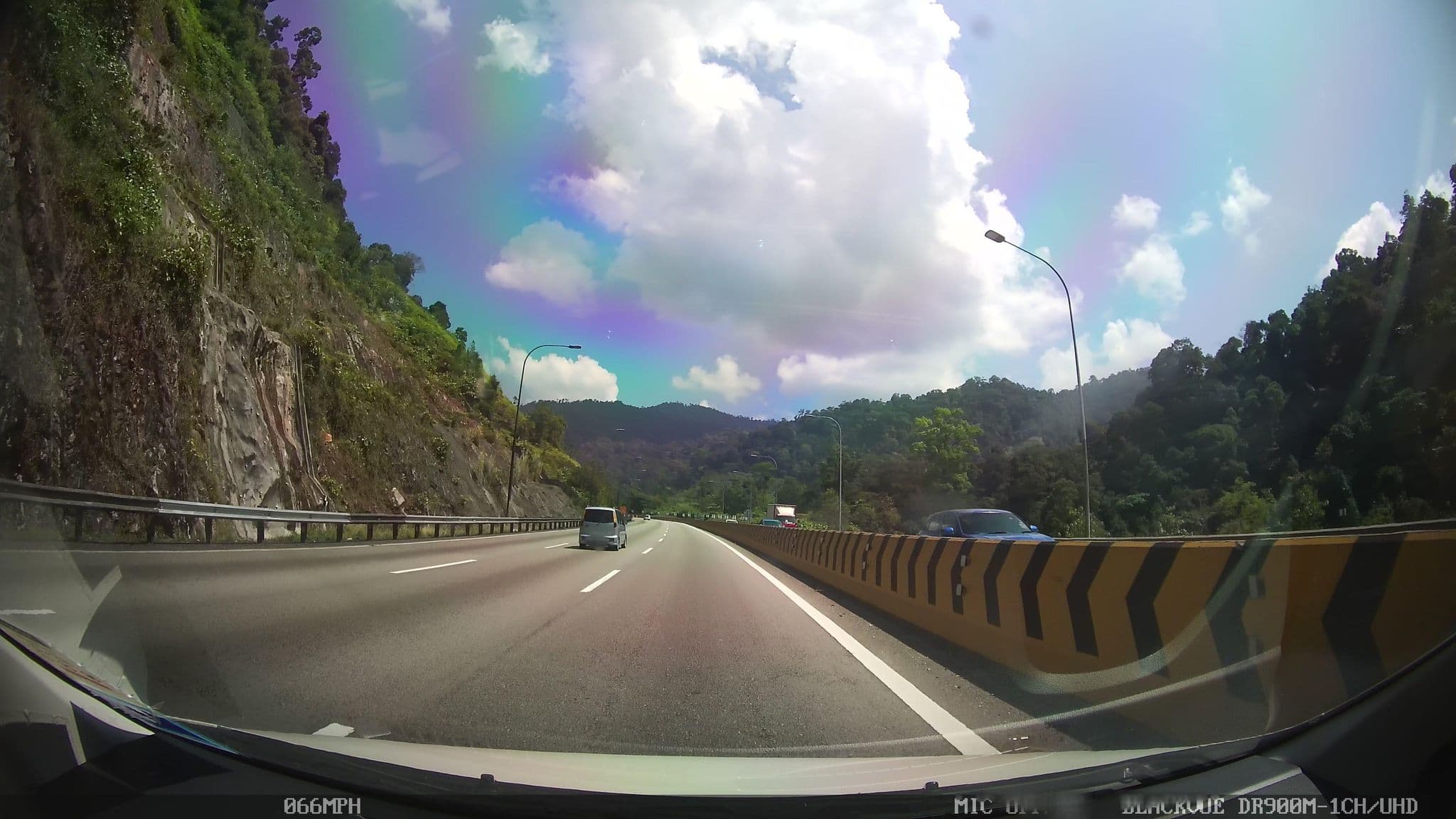 Street view near A hotel in PJ, Kampung Manjoi — © kaart_4 (CC BY-SA · Mapillary)