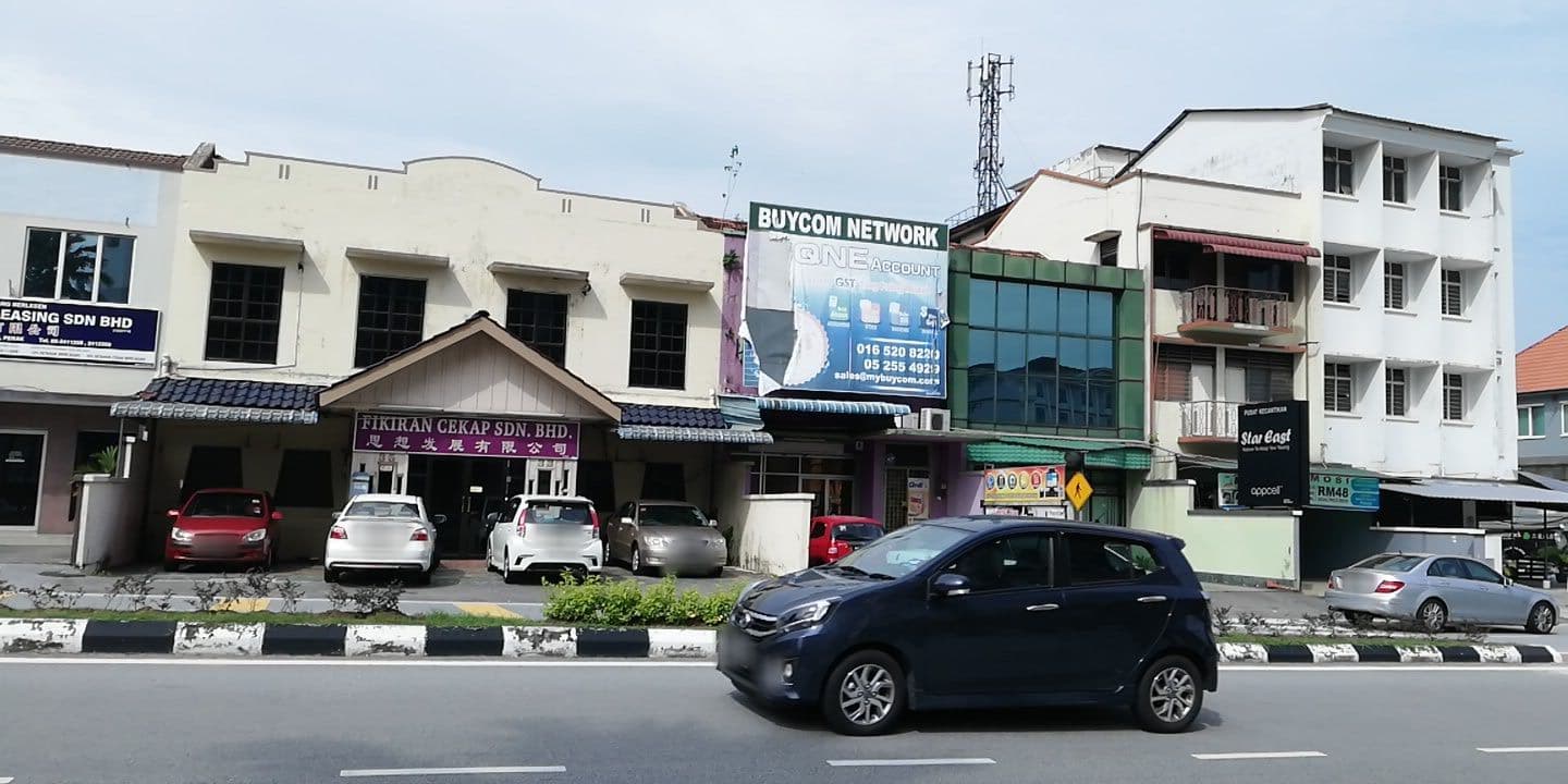Street view near Human Resource Department, Tower Regency Hotel & Apartments, Ipoh — © fizzmaliki (CC BY-SA · Mapillary)