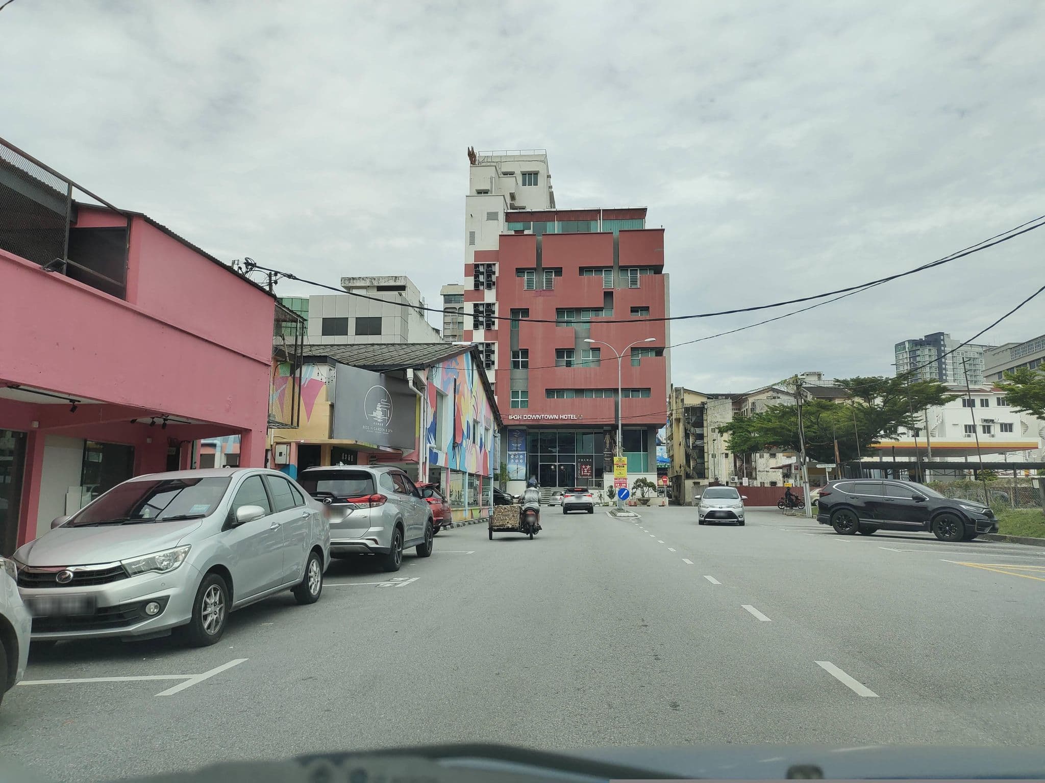 Street view near Beds In the Garden, Ipoh — © zh9567 (CC BY-SA · Mapillary)
