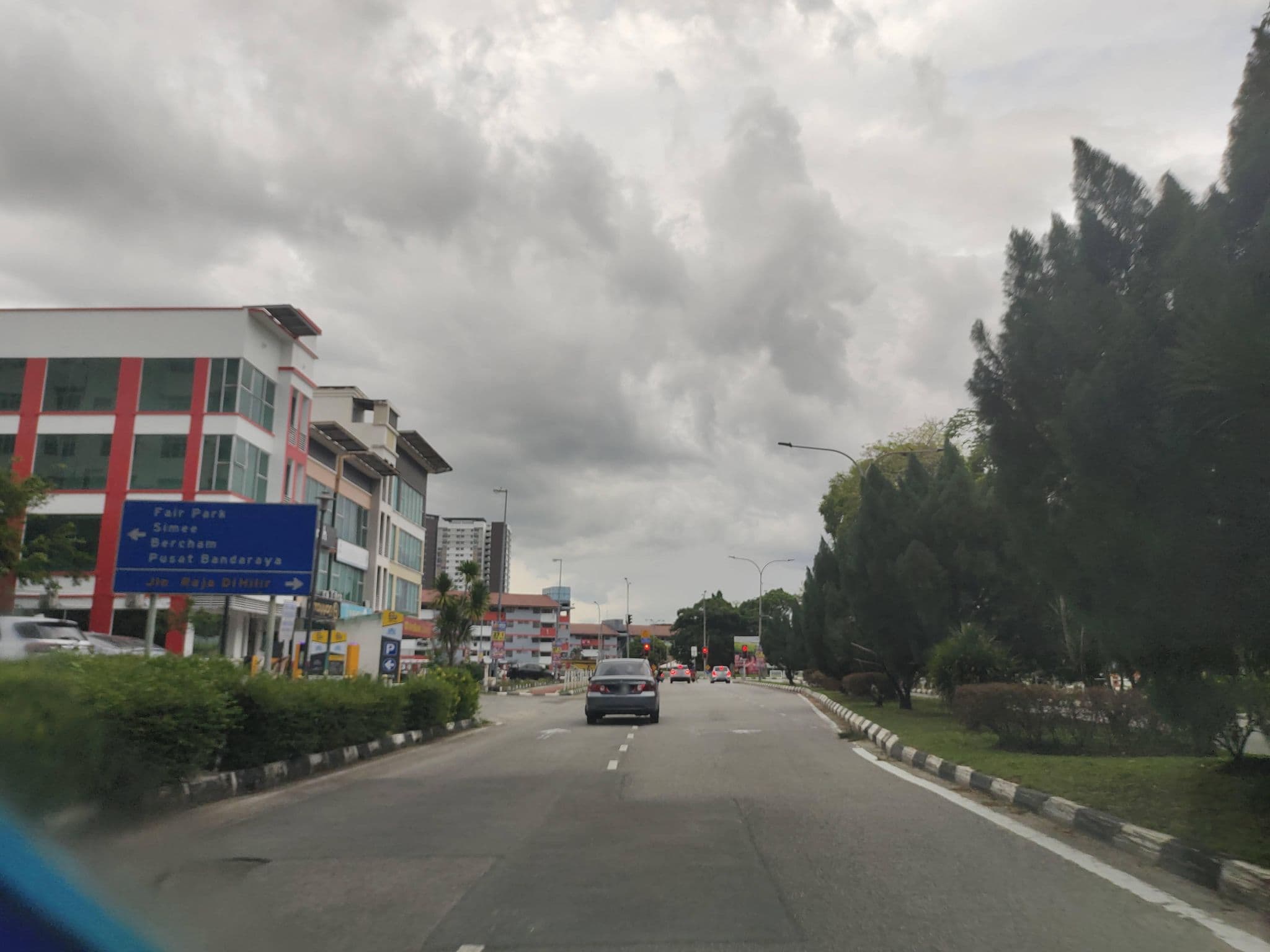 Street view near DWJ Hotel, Ipoh — © zh9567 (CC BY-SA · Mapillary)