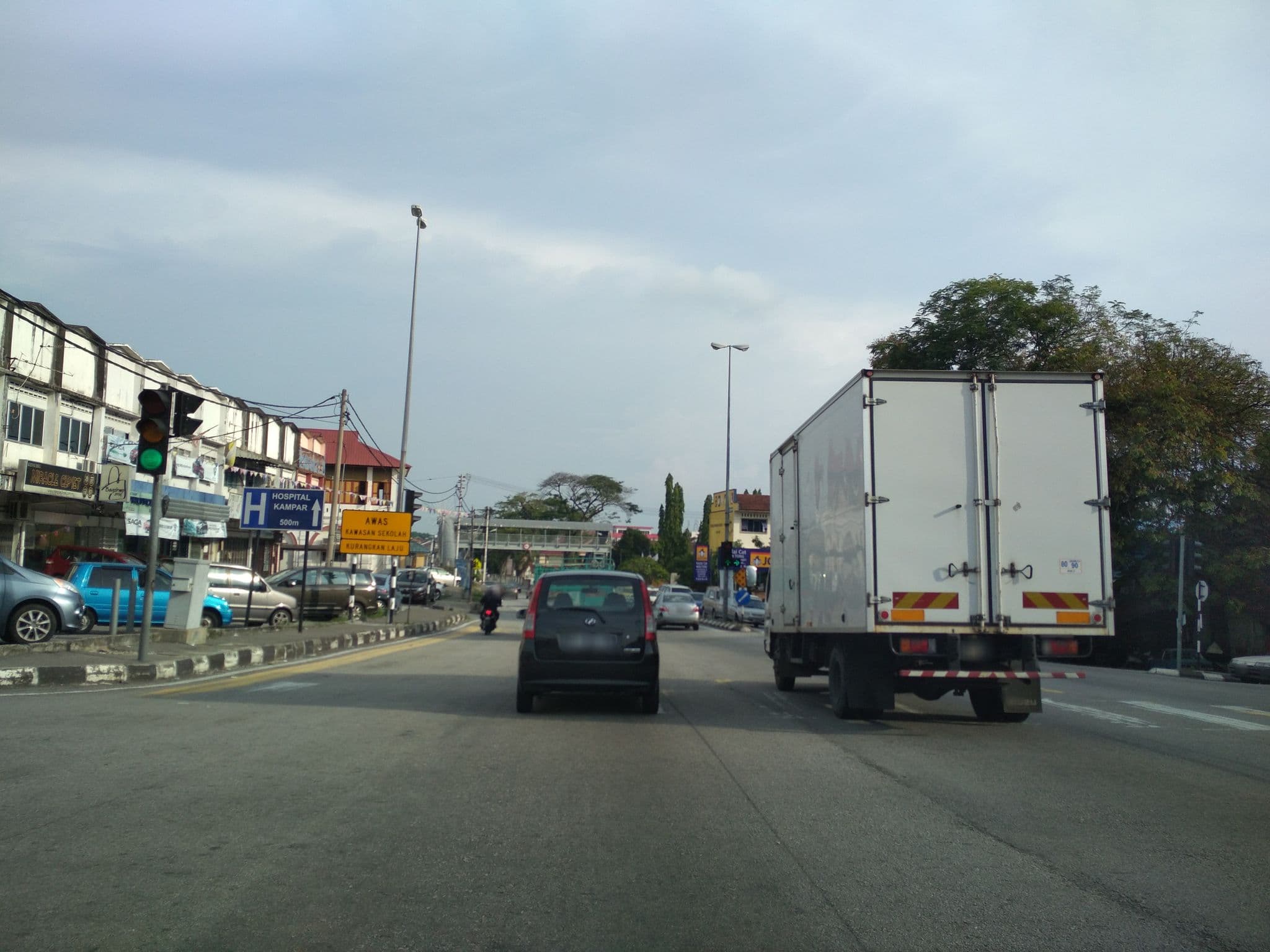 Street view near Hotel Oriental, Kampar — © sky096 (CC BY-SA · Mapillary)