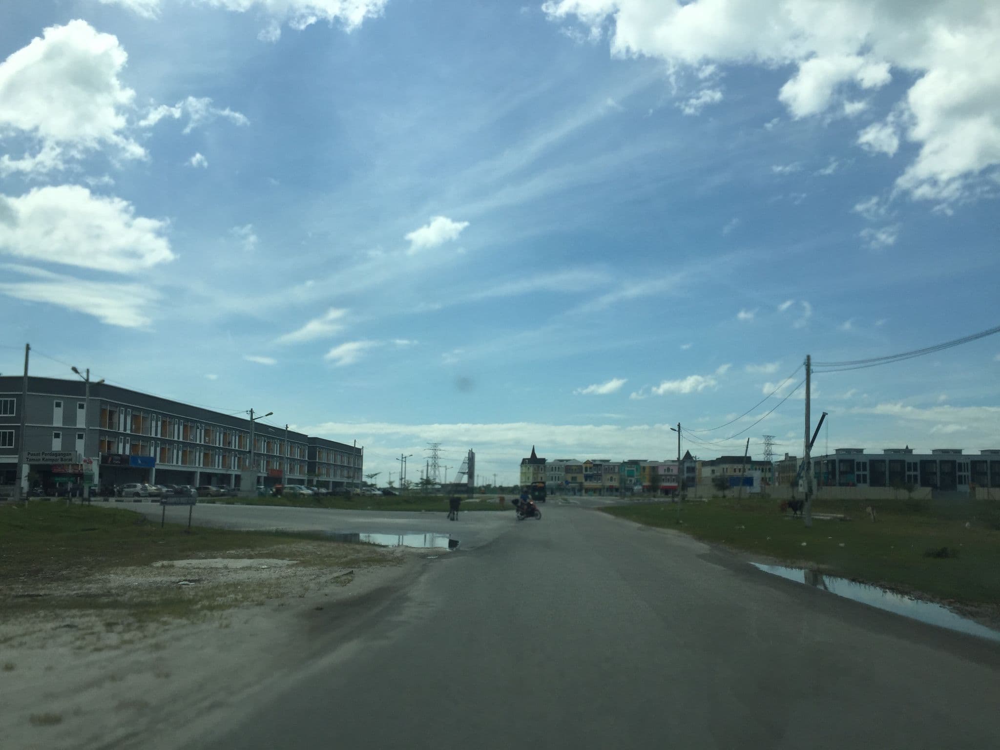 Street view near Kampar Studio, Malim Nawar — © riblit (CC BY-SA · Mapillary)