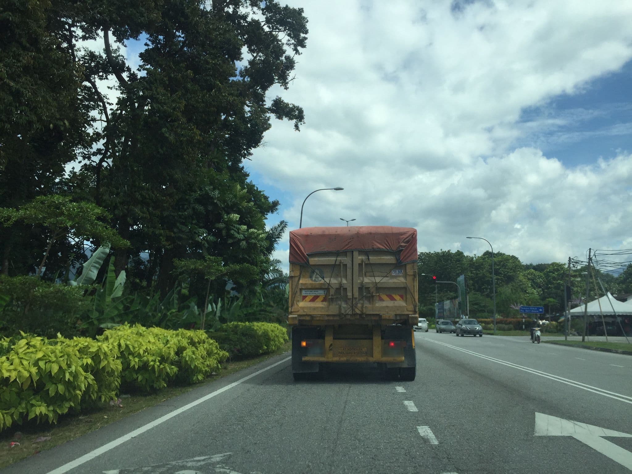 Street view near Khazanah HIJAU Homestay Tapah, Cenderiang — © riblit (CC BY-SA · Mapillary)
