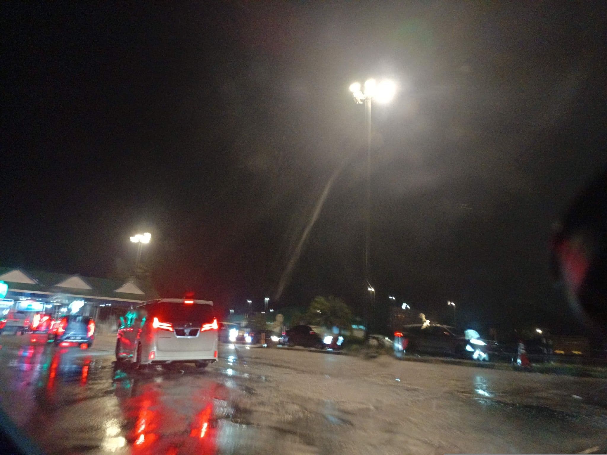 Street view near Rency Hotel , Greentown , Ipoh l, Gopeng — © YikQin (CC BY-SA · Mapillary)