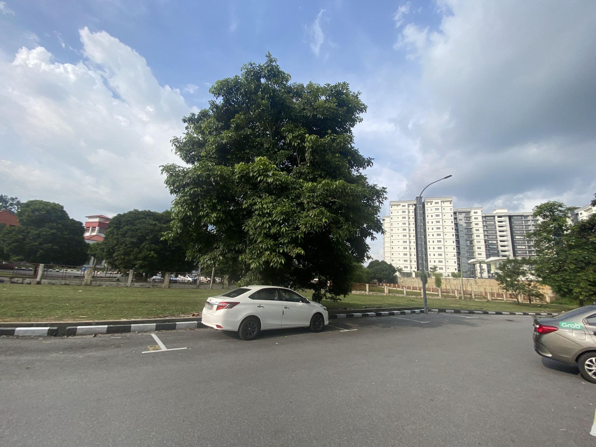Street view near Grand Kampar Hotel 2188 Jalan Timah, 31900 Kampar., Kampar — © kounadayo (CC BY-SA · Mapillary)