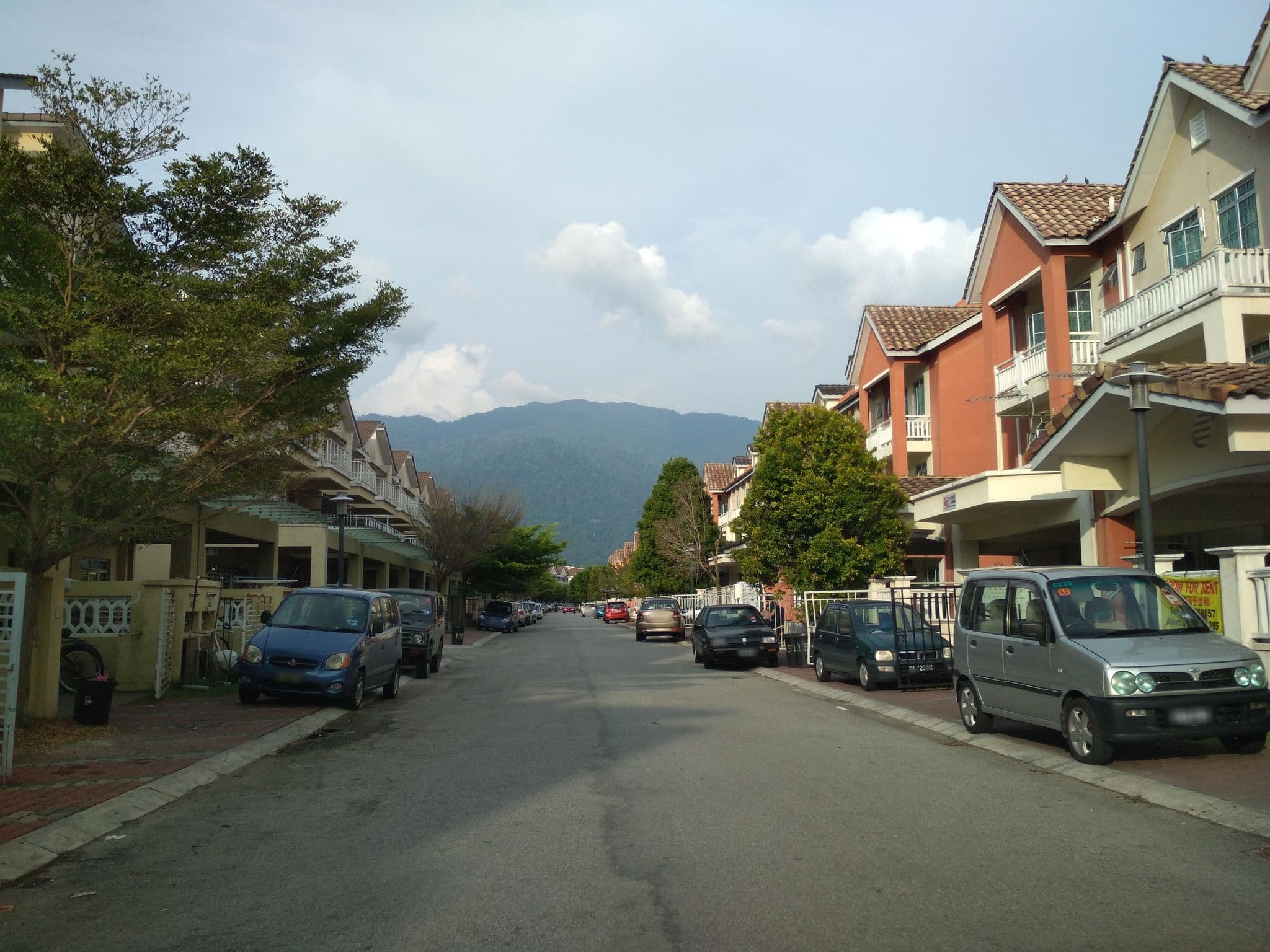 Street view near Beijing 1075, Malim Nawar — © sky096 (CC BY-SA · Mapillary)