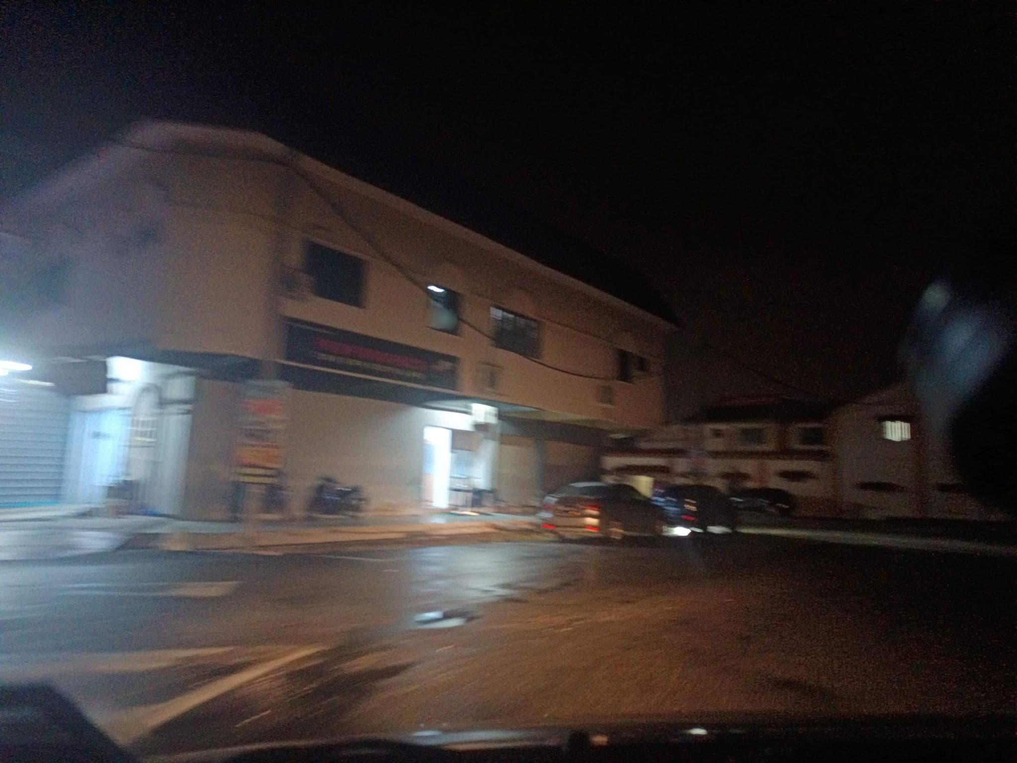 Street view near Gopeng Guesthouse, Gopeng — © YikQin (CC BY-SA · Mapillary)