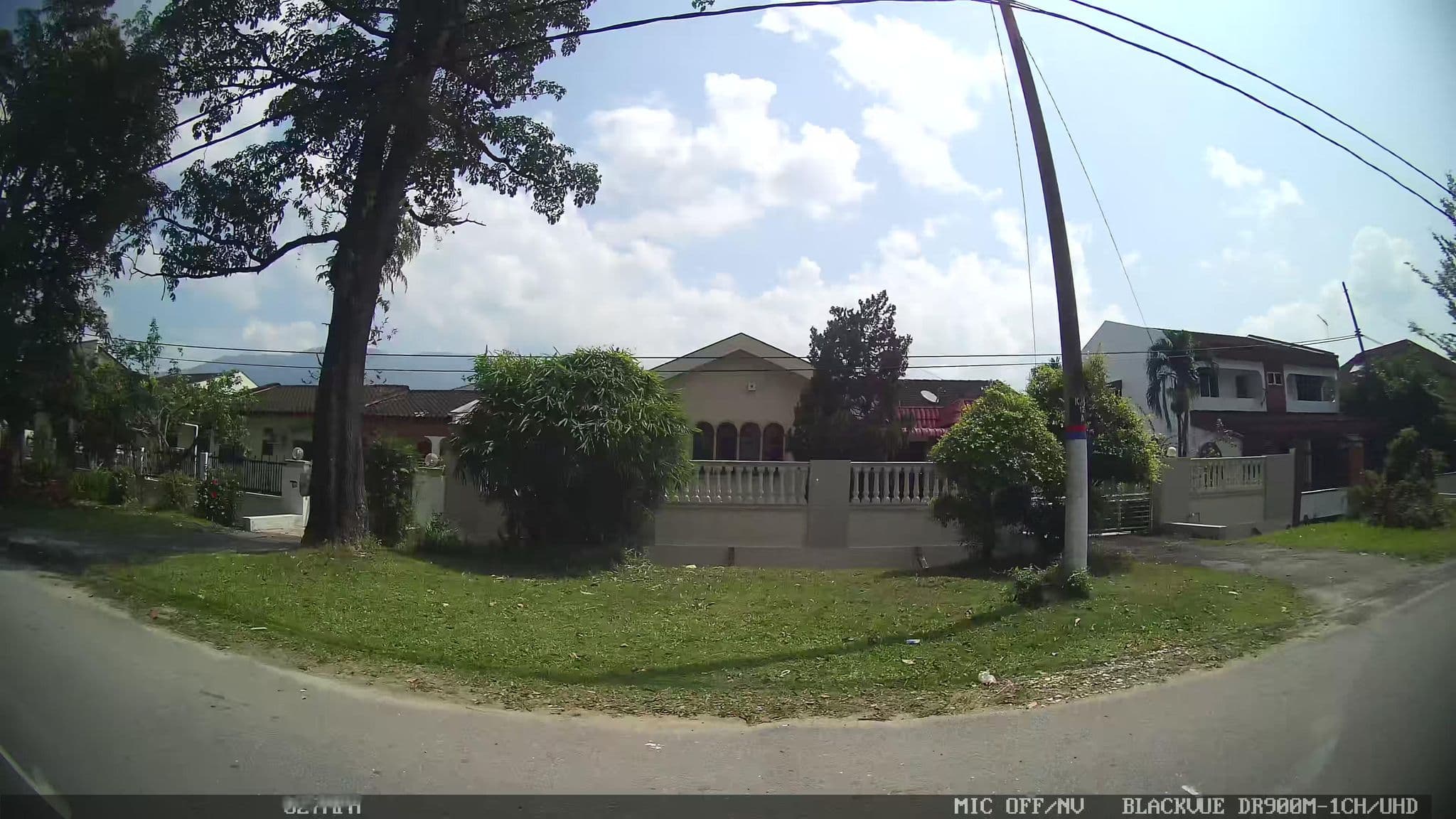 Street view near Swimming Pool Hotel Taiping Perdana, Taiping — © kaart_1 (CC BY-SA · Mapillary)