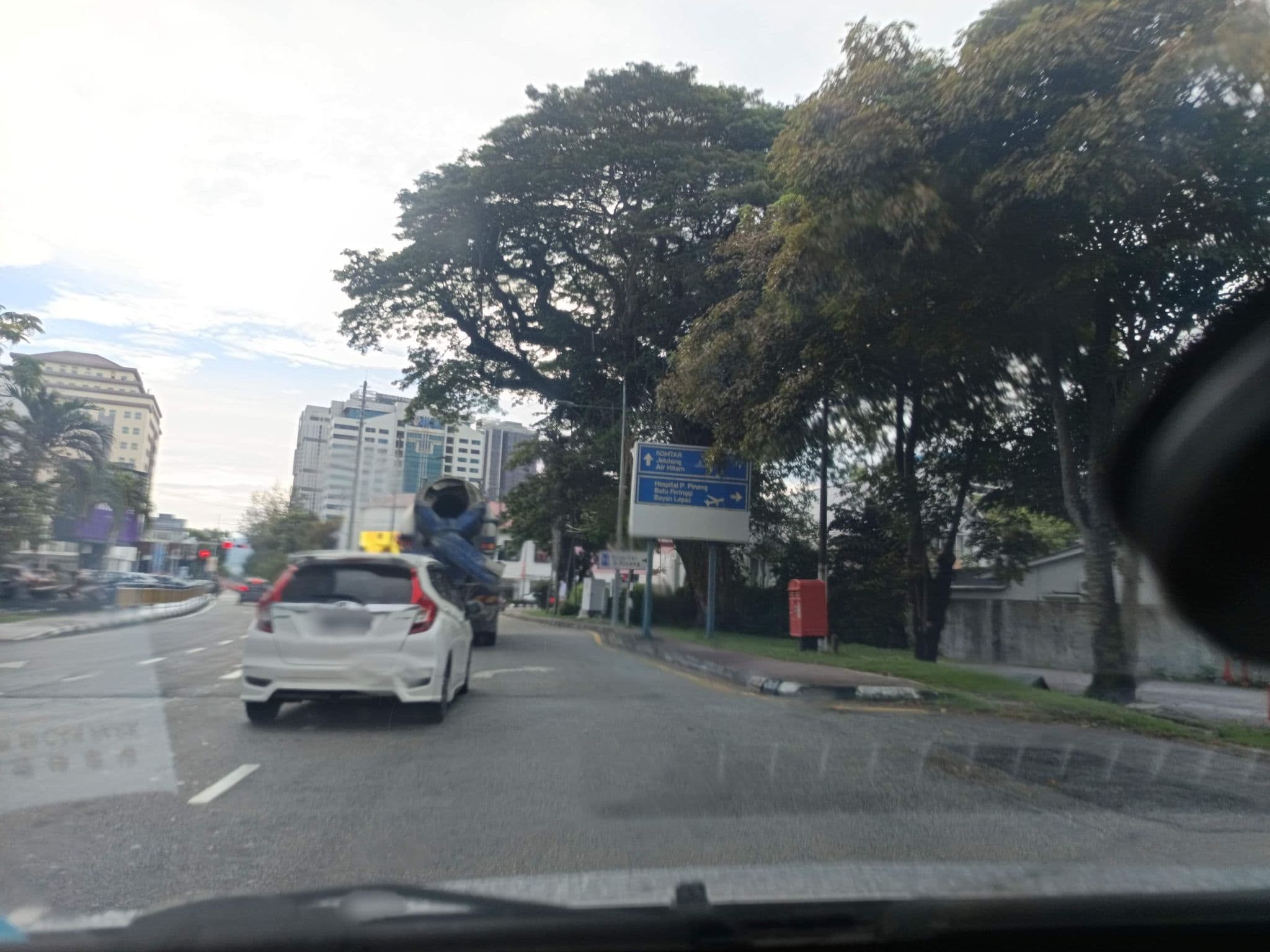 Street view near Hotel Royal Penang Room 1406, George Town — © YikQin (CC BY-SA · Mapillary)