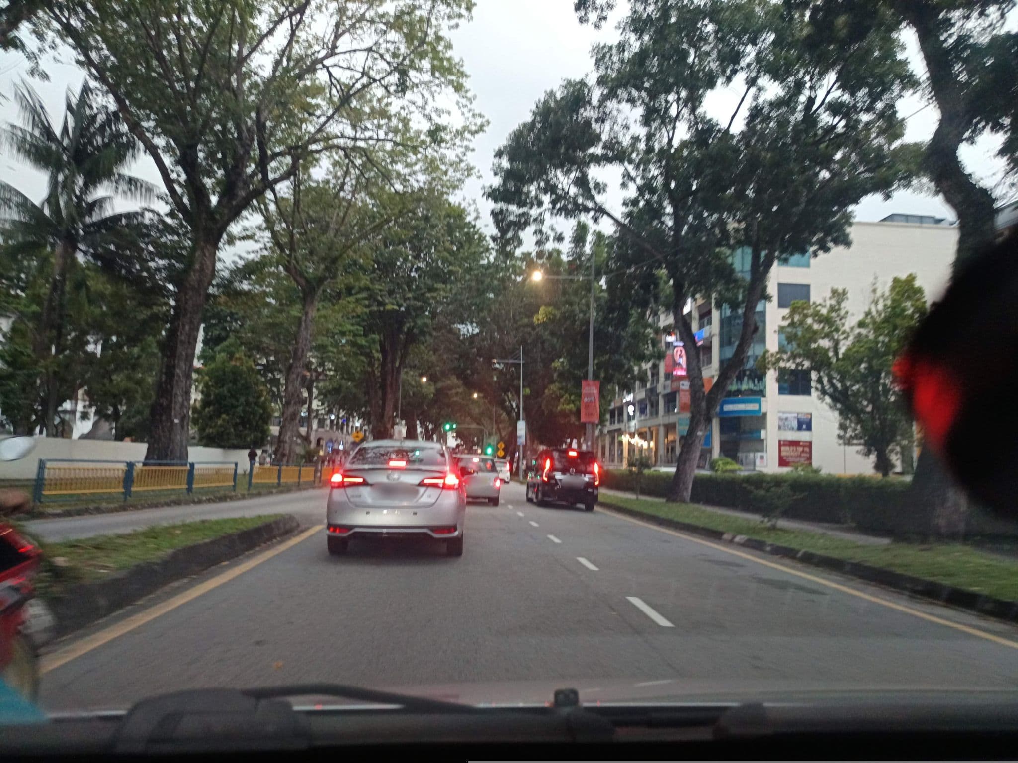 Street view near Apple 1 Hotel Gurney, Tanjung Tokong — © YikQin (CC BY-SA · Mapillary)