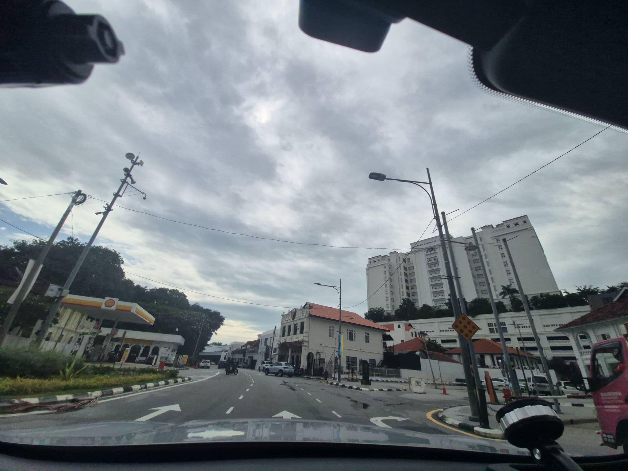 Street view near Continental Hotel (五洲酒店), George Town — © lin_wang (CC BY-SA · Mapillary)