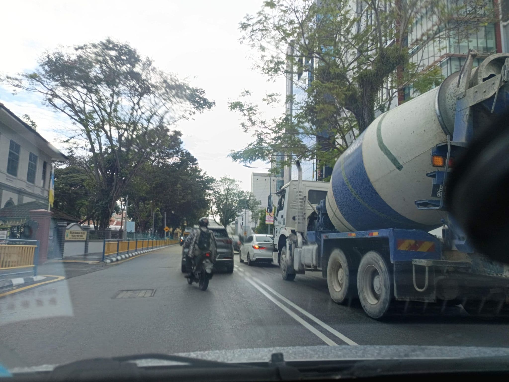 Street view near Cornwallis Ballroom, George Town — © YikQin (CC BY-SA · Mapillary)