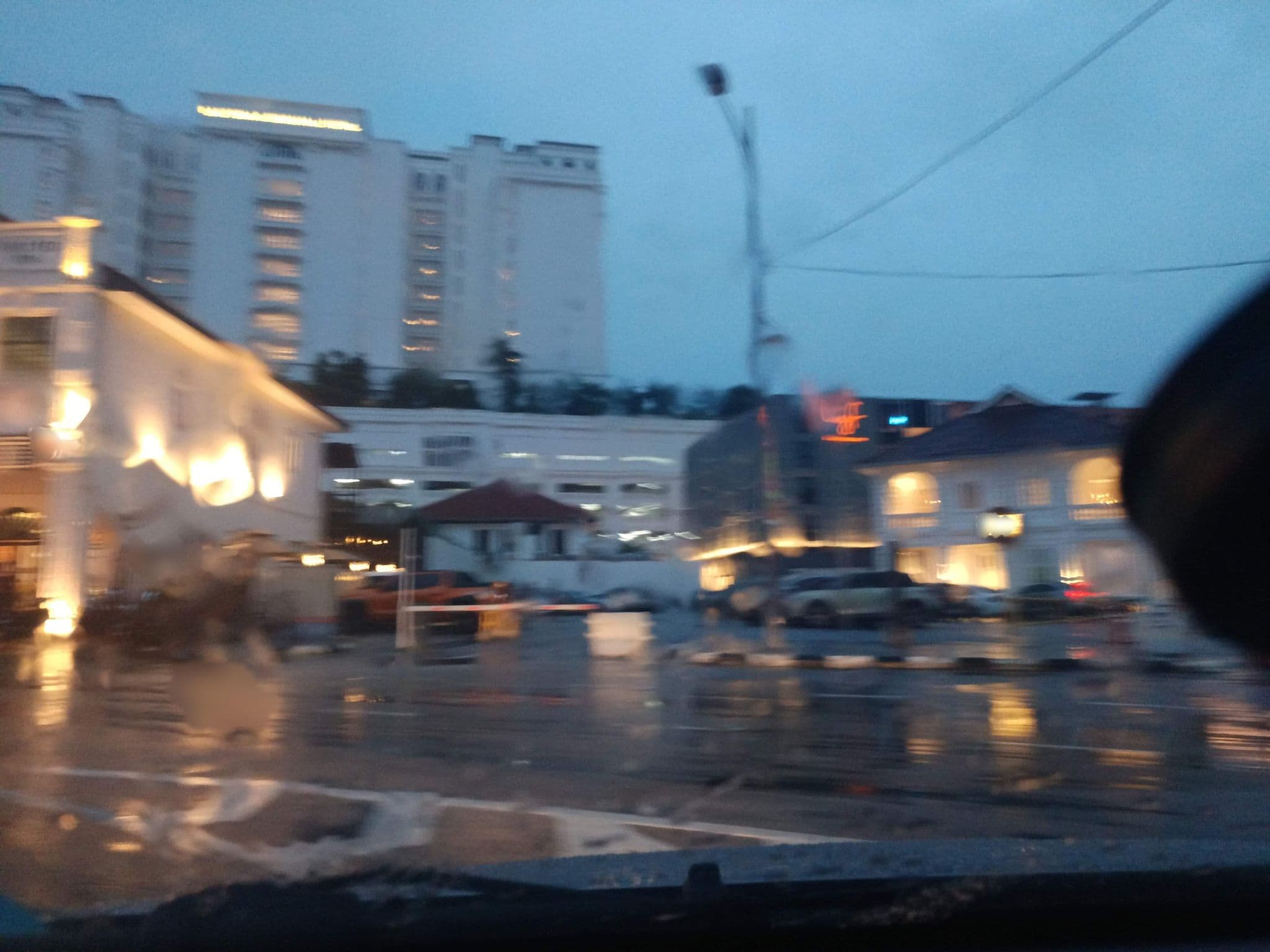 Street view near hotel continetal, George Town — © YikQin (CC BY-SA · Mapillary)