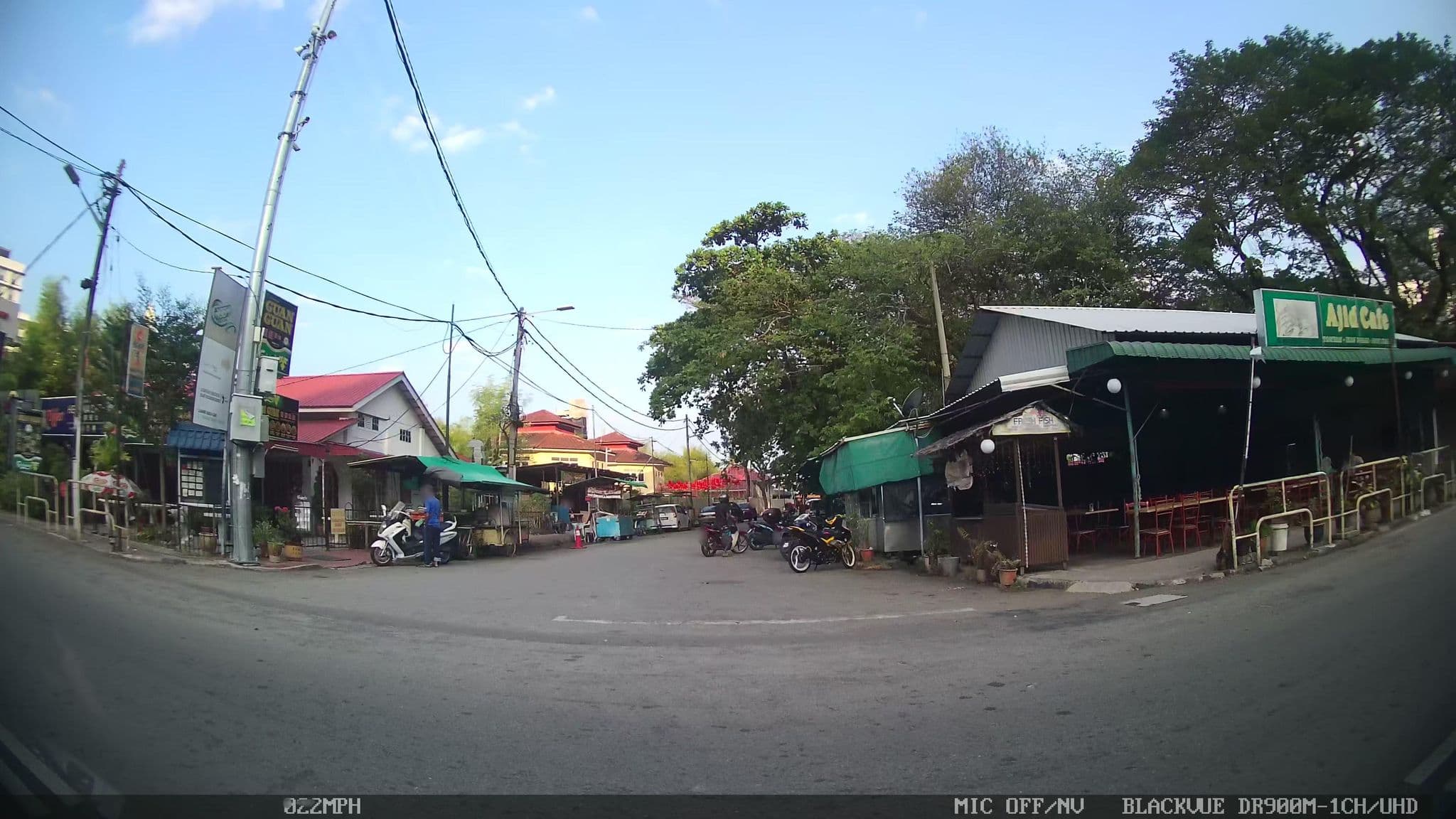 Street view near Room 738 @ Park Royal, Batu Feringgi — © kaart_4 (CC BY-SA · Mapillary)