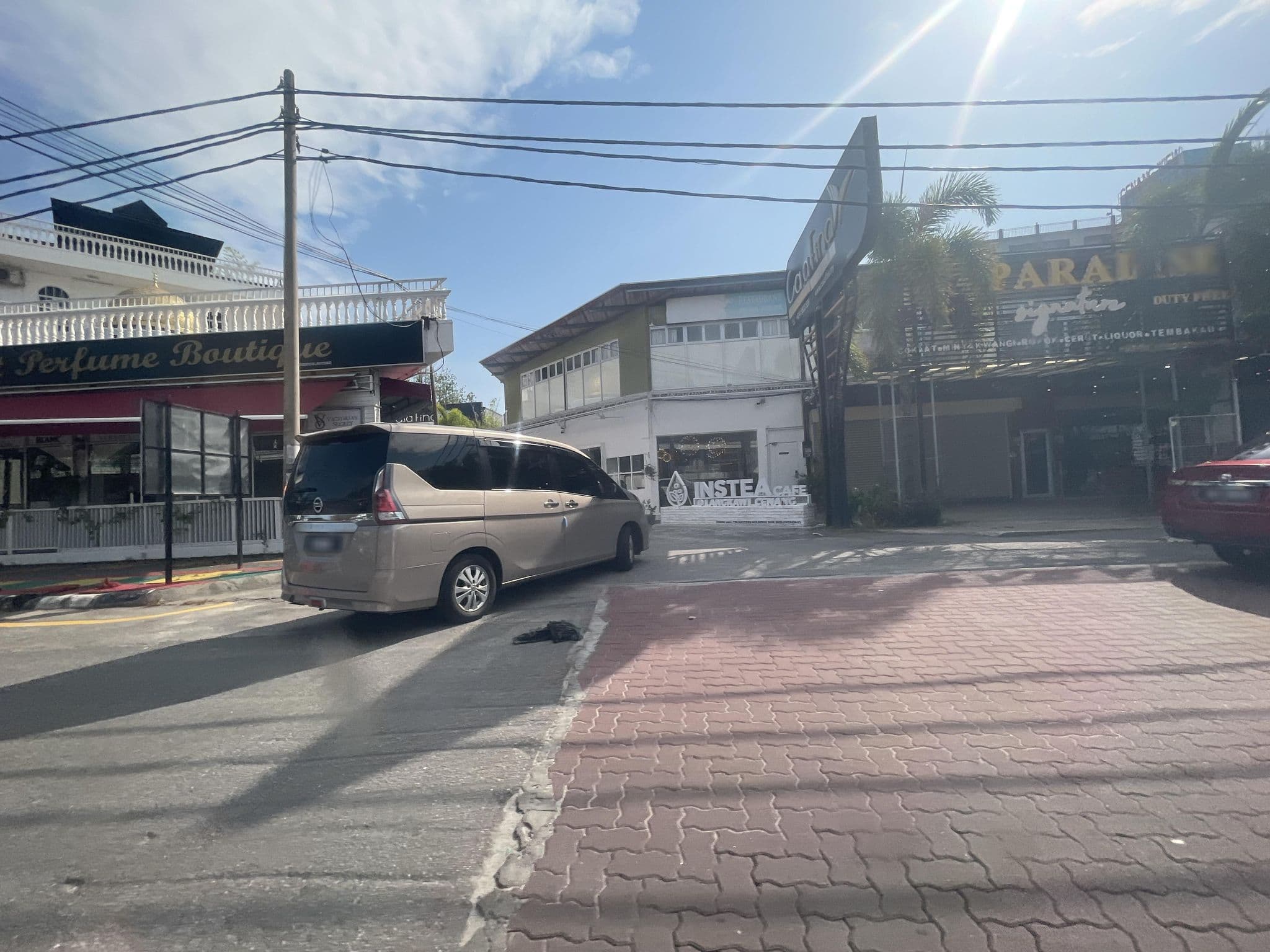 Street view near Paradise Inn, Pantai Cenang — © filipb (CC BY-SA · Mapillary)