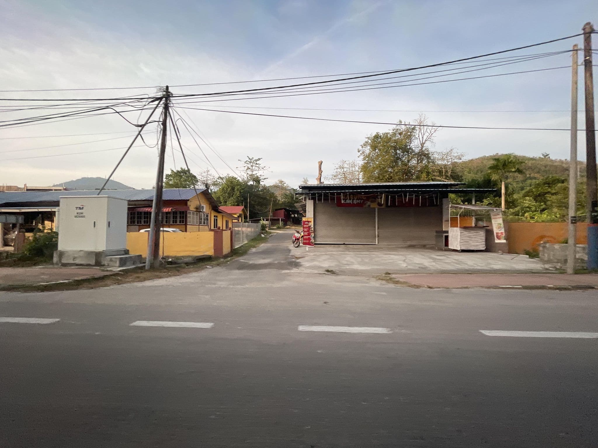 Street view near Lobby Hotel Langkasuka Langkawi, Kuah — © filipb (CC BY-SA · Mapillary)