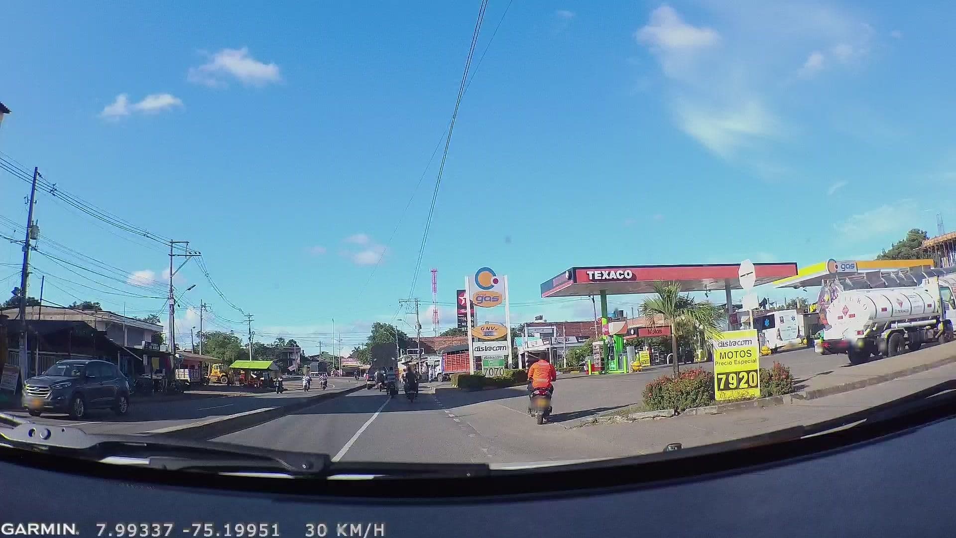 Street view near Hotel Vitral, Caucasia — © santi1708 (CC BY-SA · Mapillary)