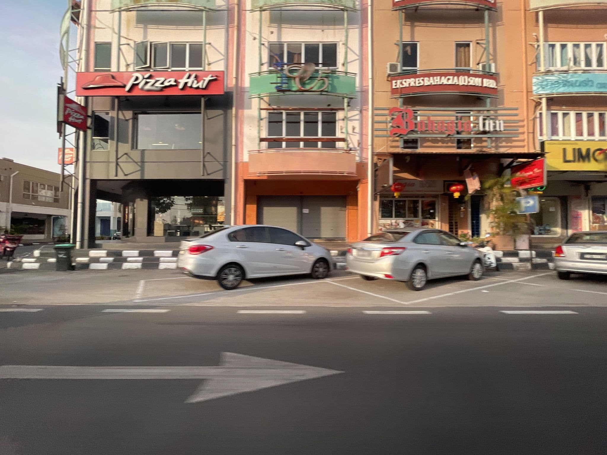 Street view near Go Inn, Kuah — © filipb (CC BY-SA · Mapillary)
